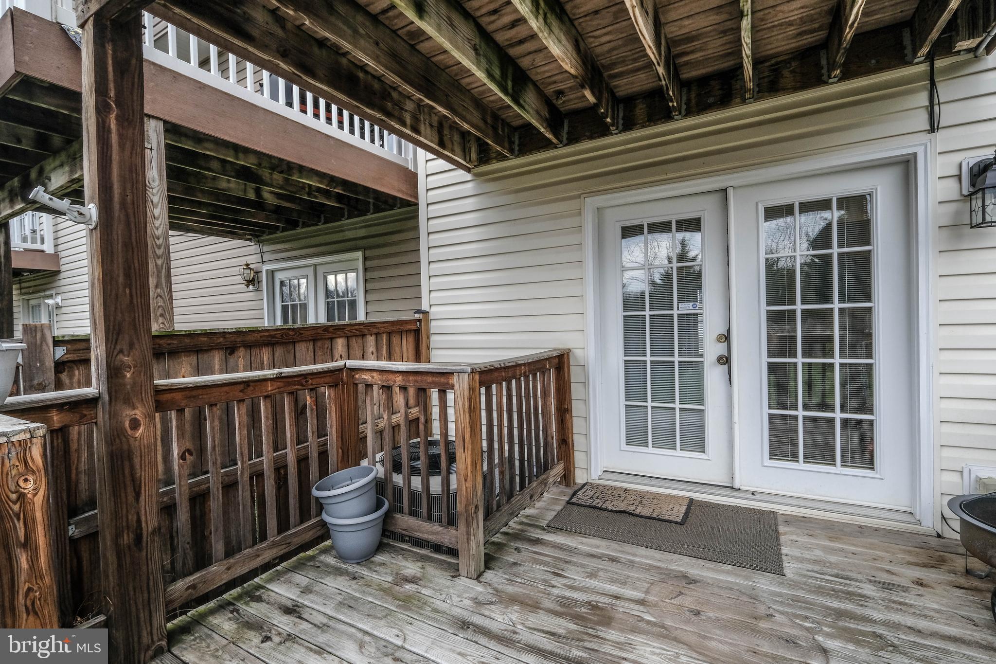 THE TOWNES AT OAKHURST - Residential Lease