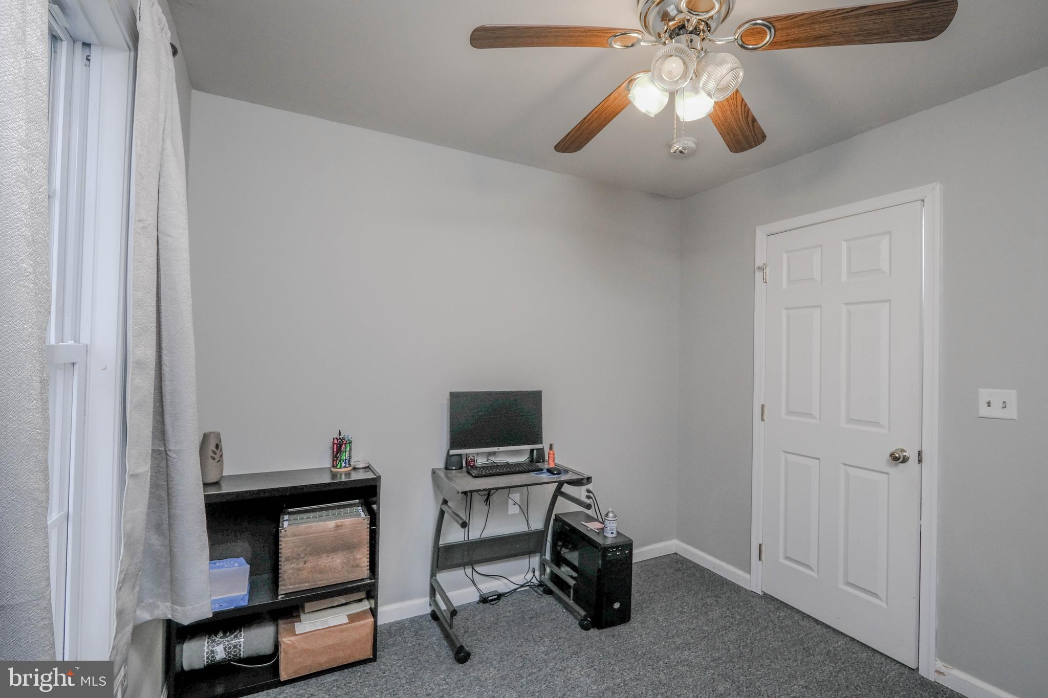 THE TOWNES AT OAKHURST - Residential Lease