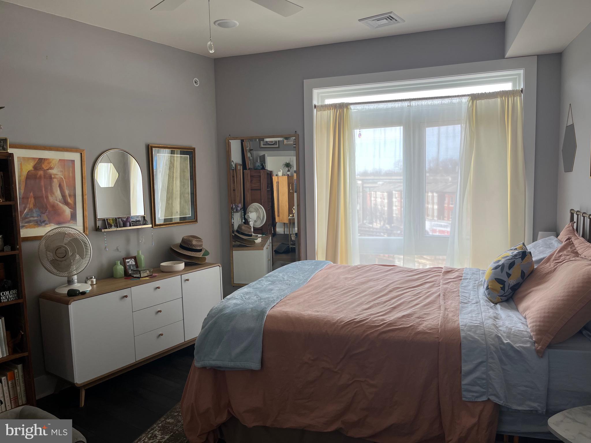 EAST FALLS - Residential Lease