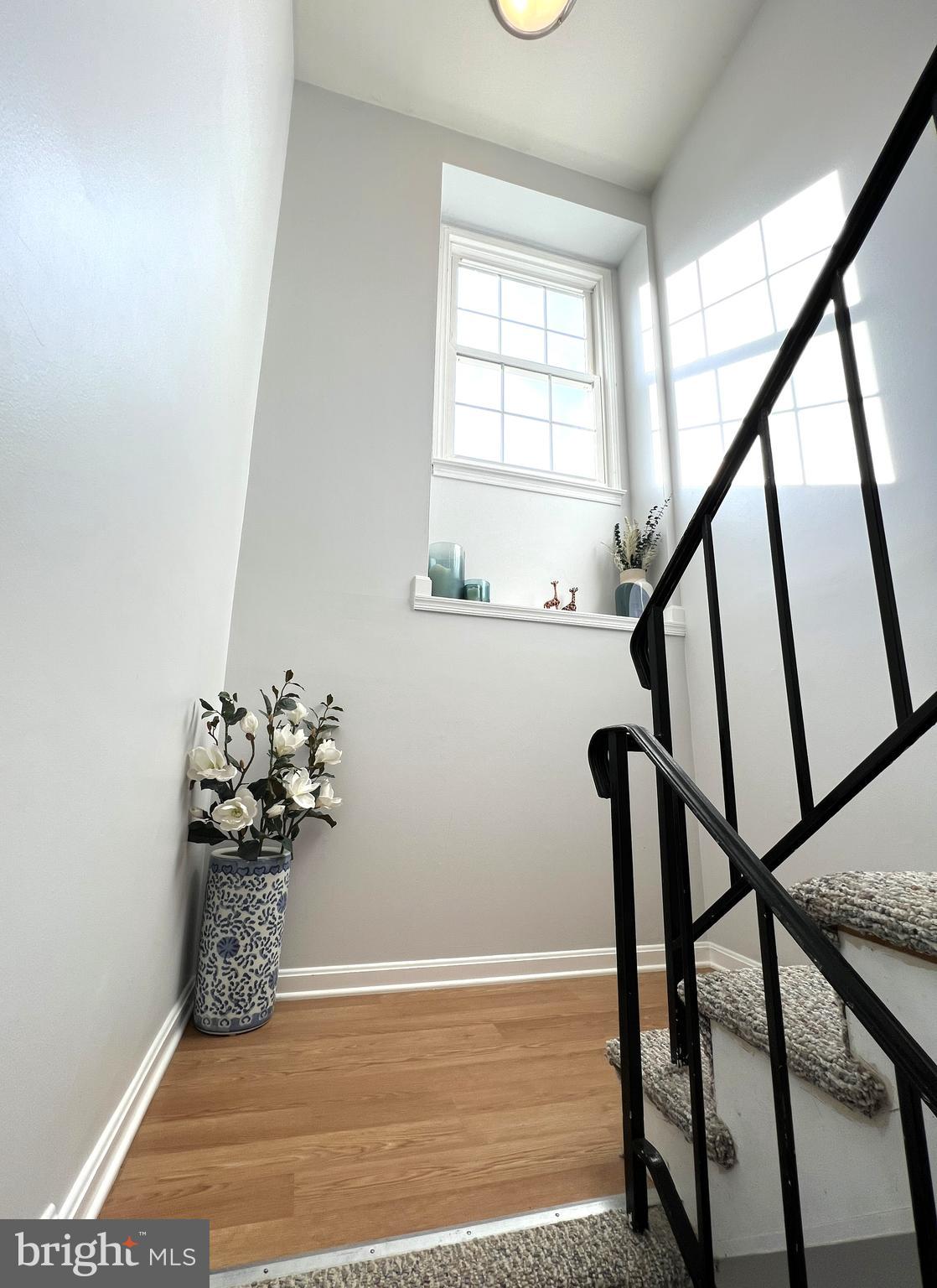 STRATHMEADE SQUARE - Residential