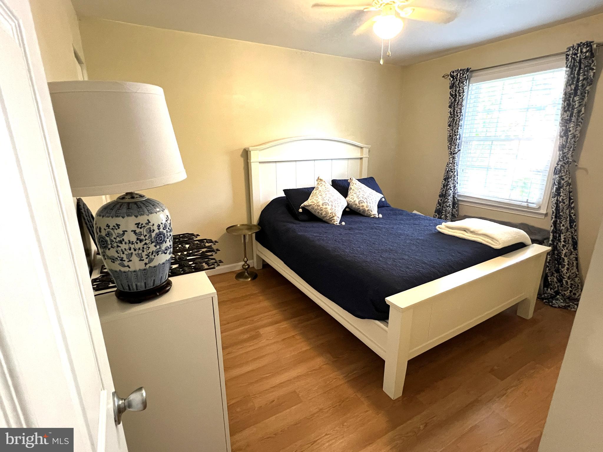 STRATHMEADE SQUARE - Residential