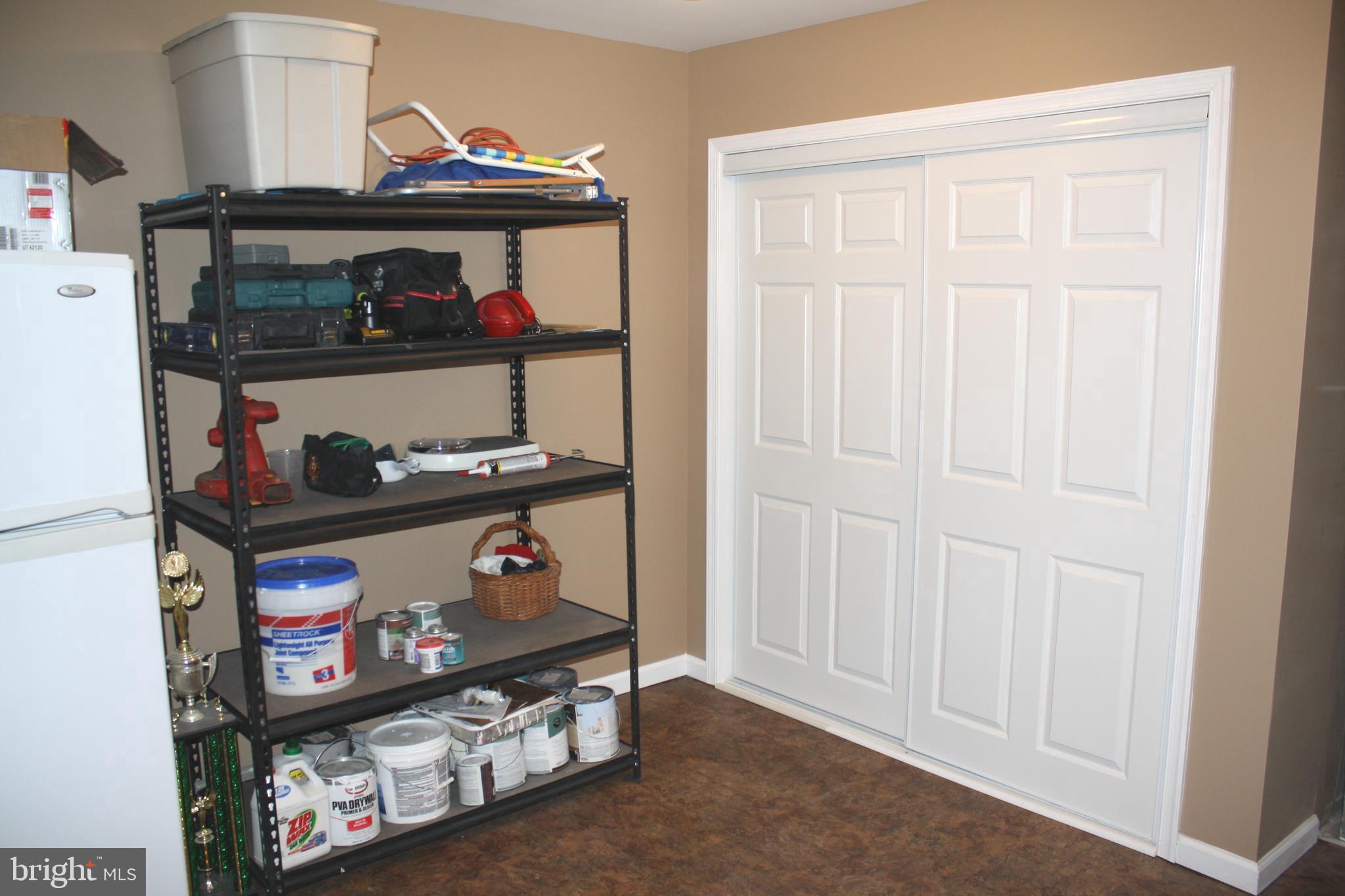 STRATHMEADE SQUARE - Residential