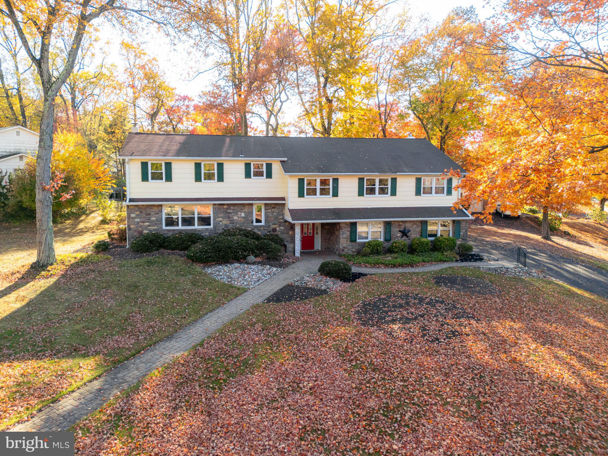 1261 UNIVERSITY DRIVE