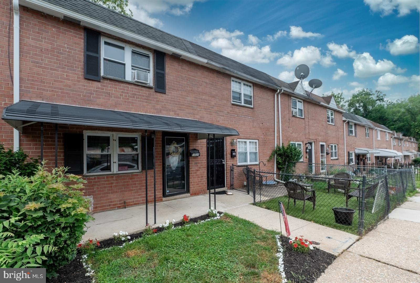 1028 WALNUT