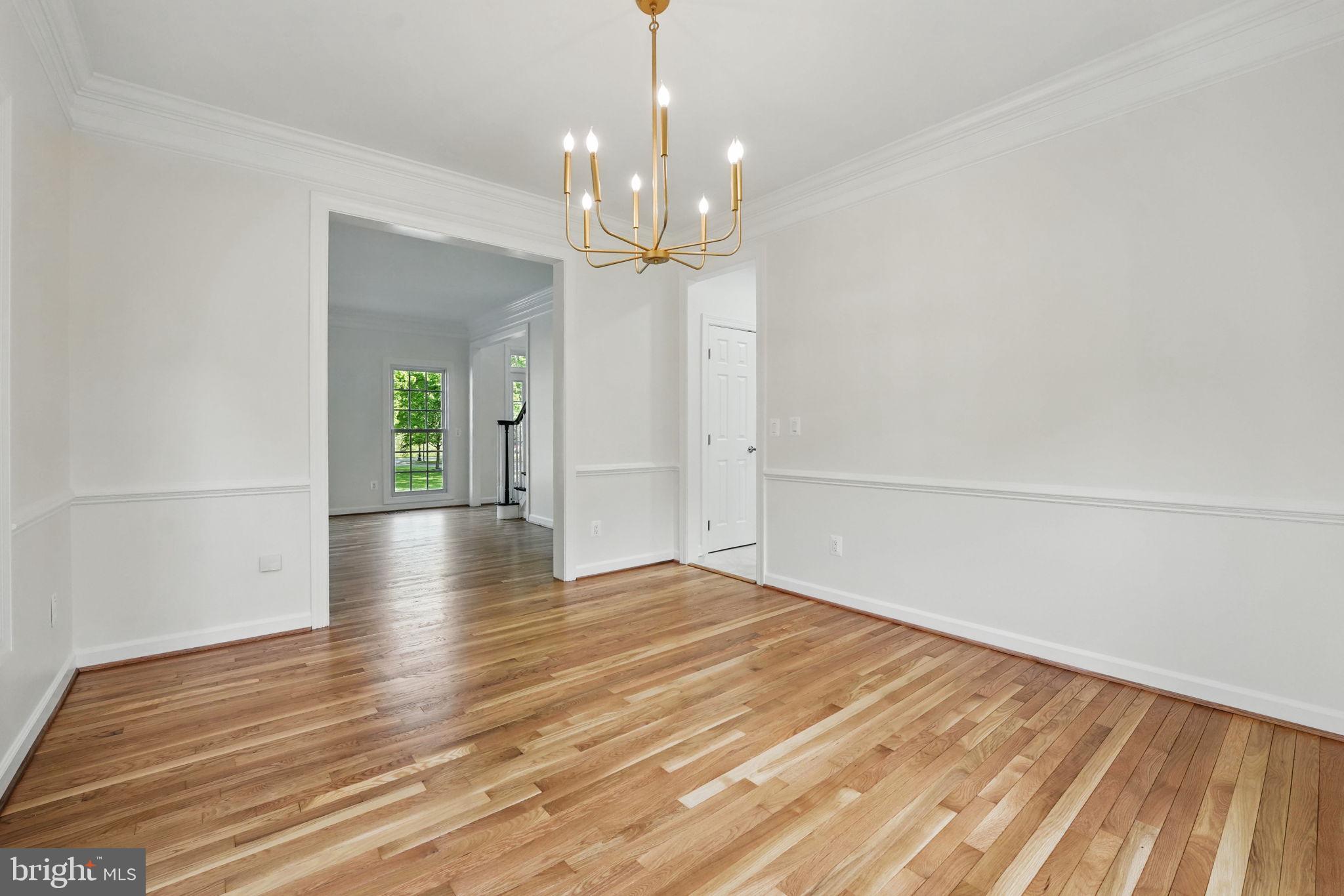 SOUTH RIDING - Residential