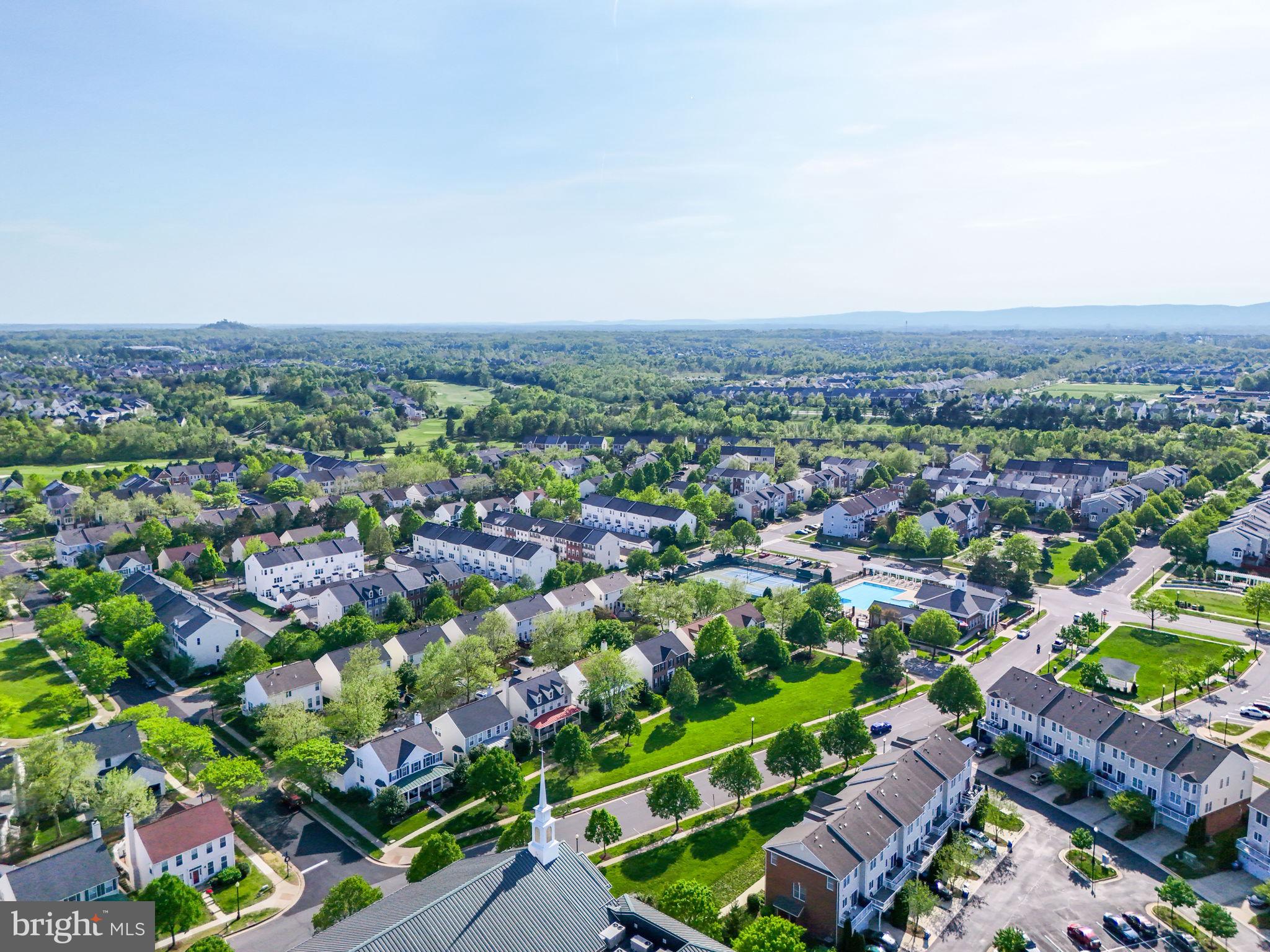 SOUTH RIDING - Residential