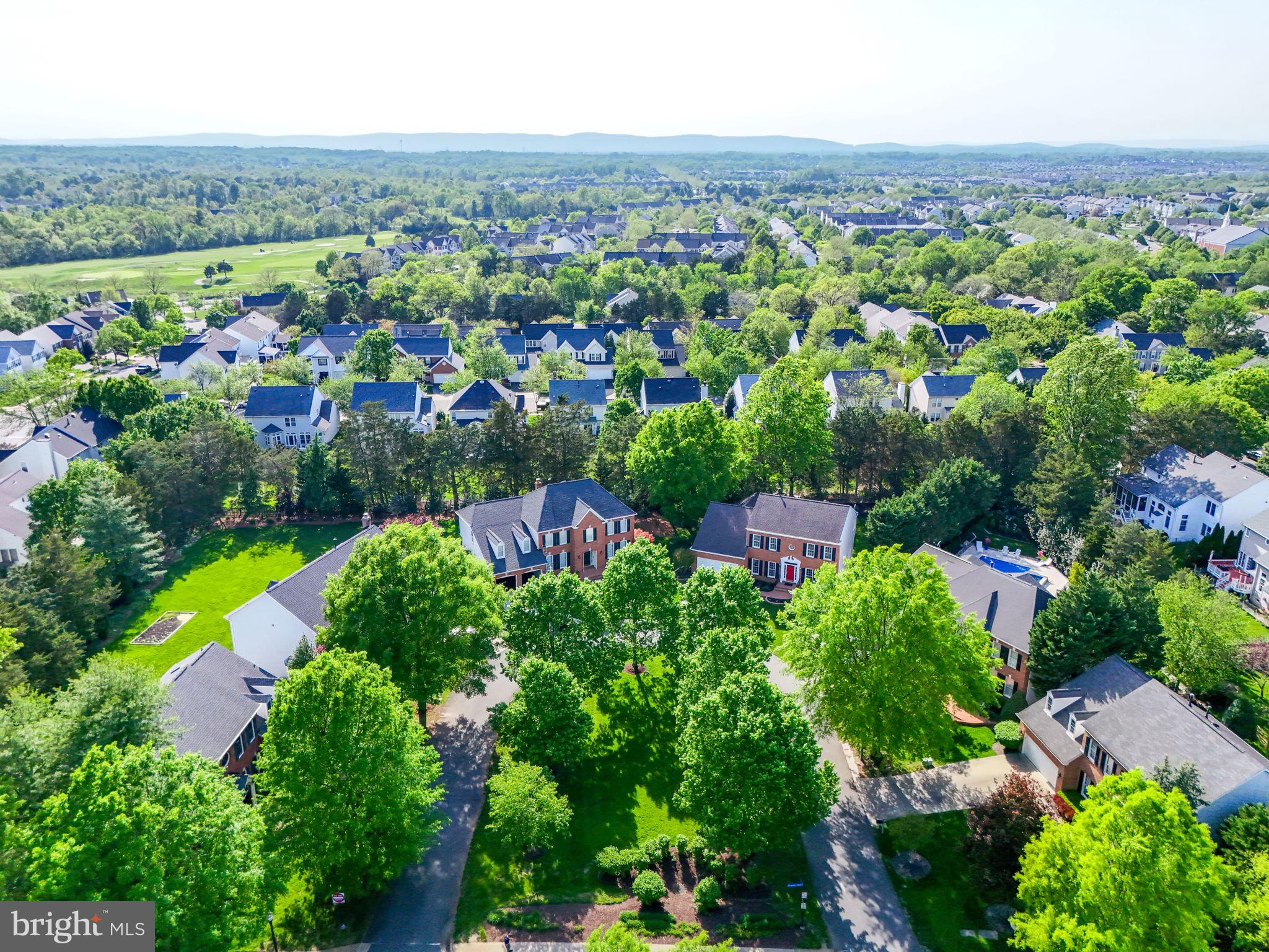 SOUTH RIDING - Residential