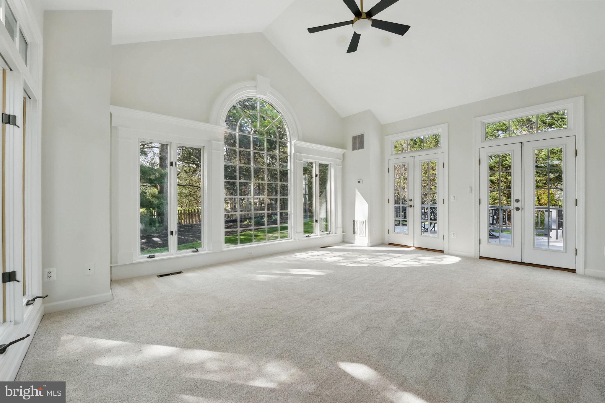 SOUTH RIDING - Residential