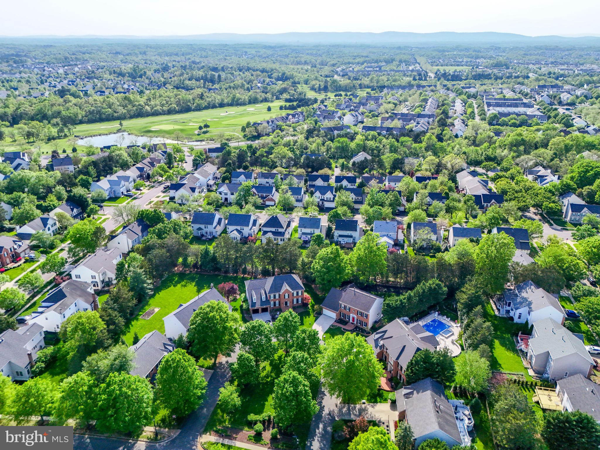SOUTH RIDING - Residential