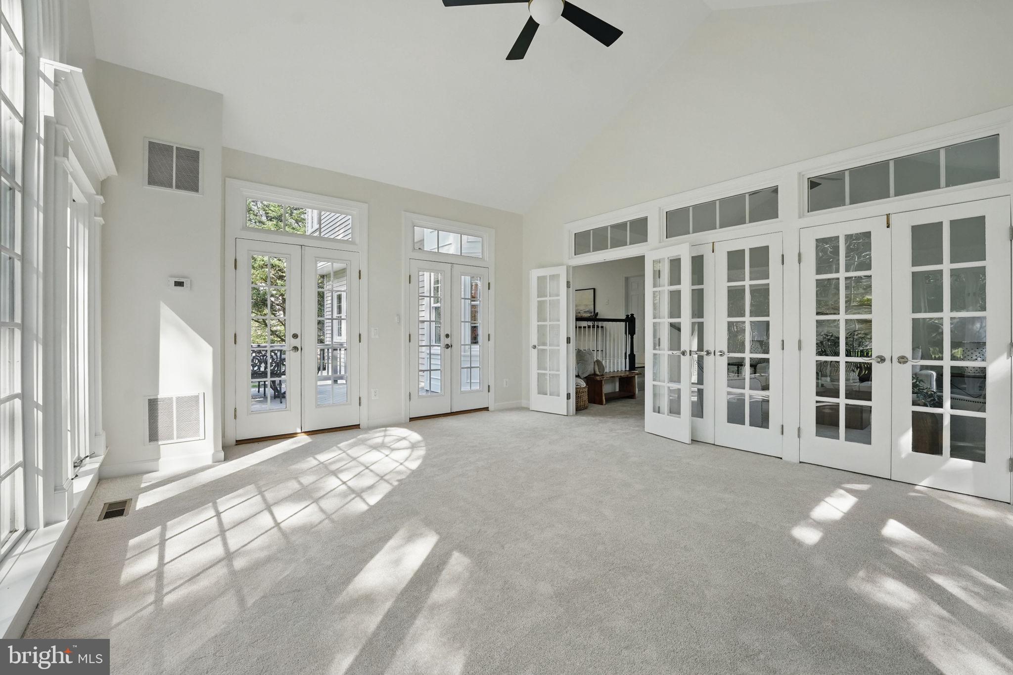 SOUTH RIDING - Residential