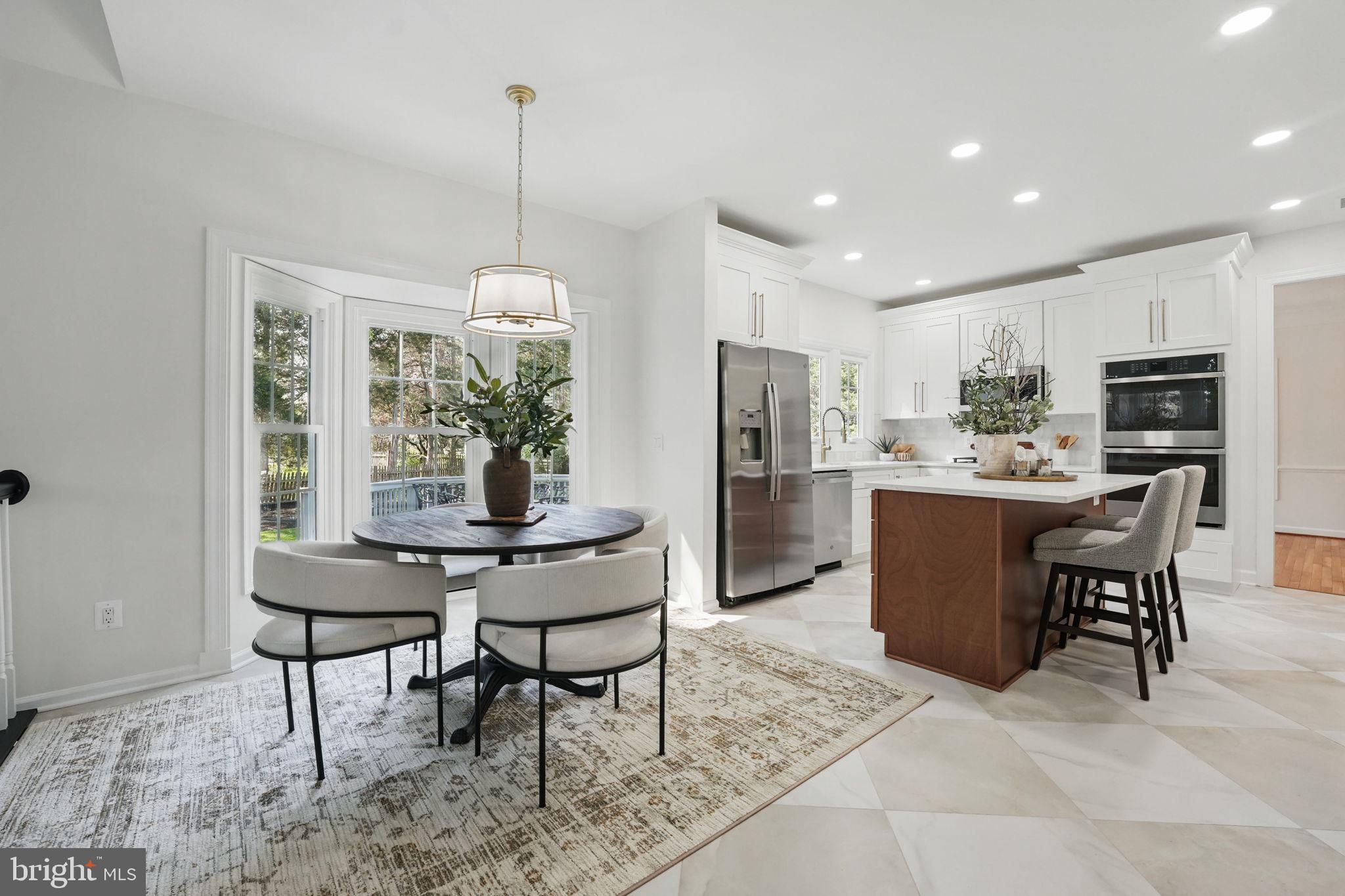 SOUTH RIDING - Residential