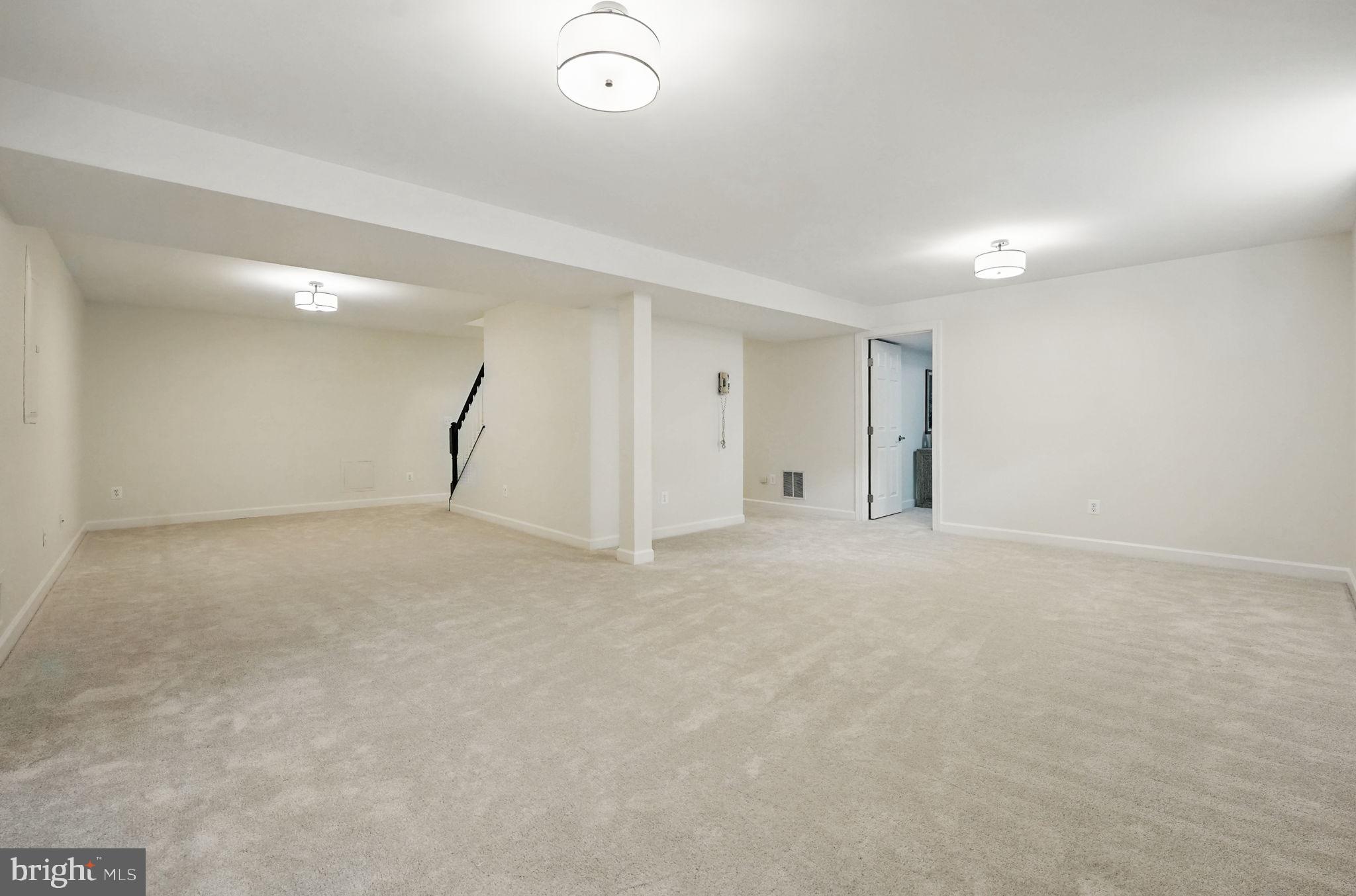 SOUTH RIDING - Residential