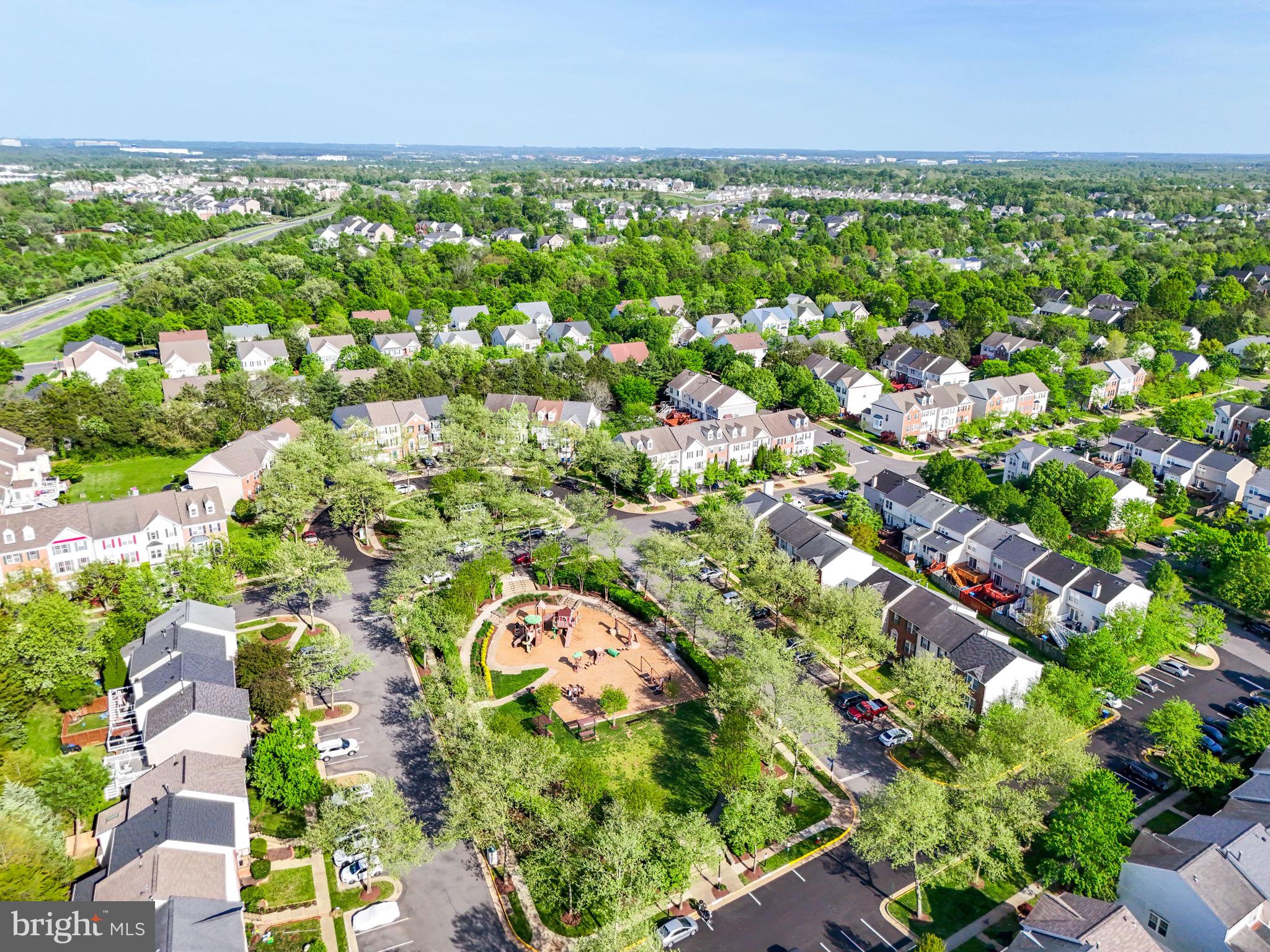 SOUTH RIDING - Residential