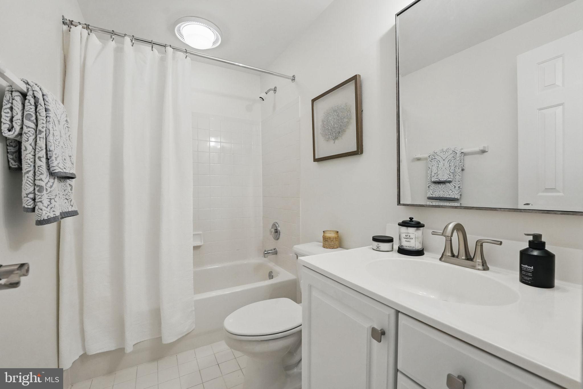 SOUTH RIDING - Residential