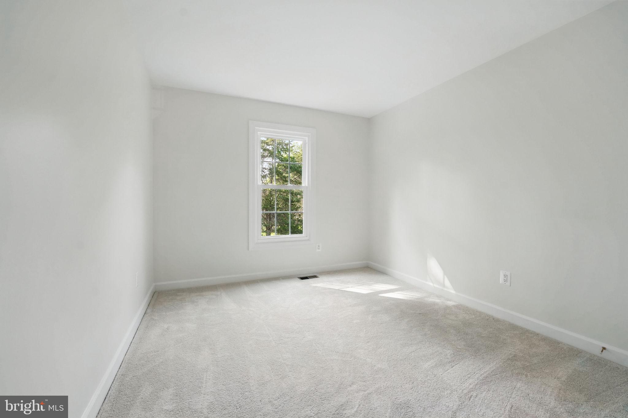 SOUTH RIDING - Residential