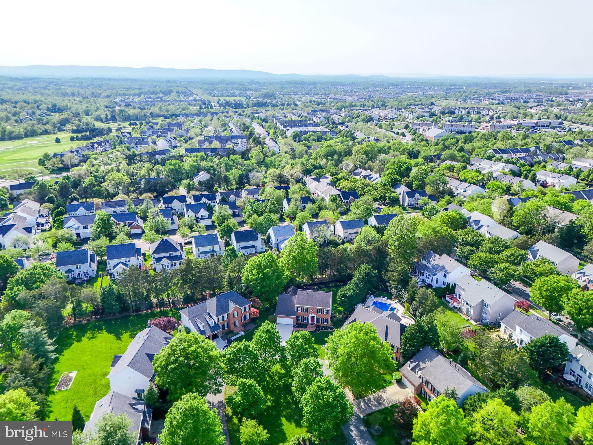 SOUTH RIDING - Residential