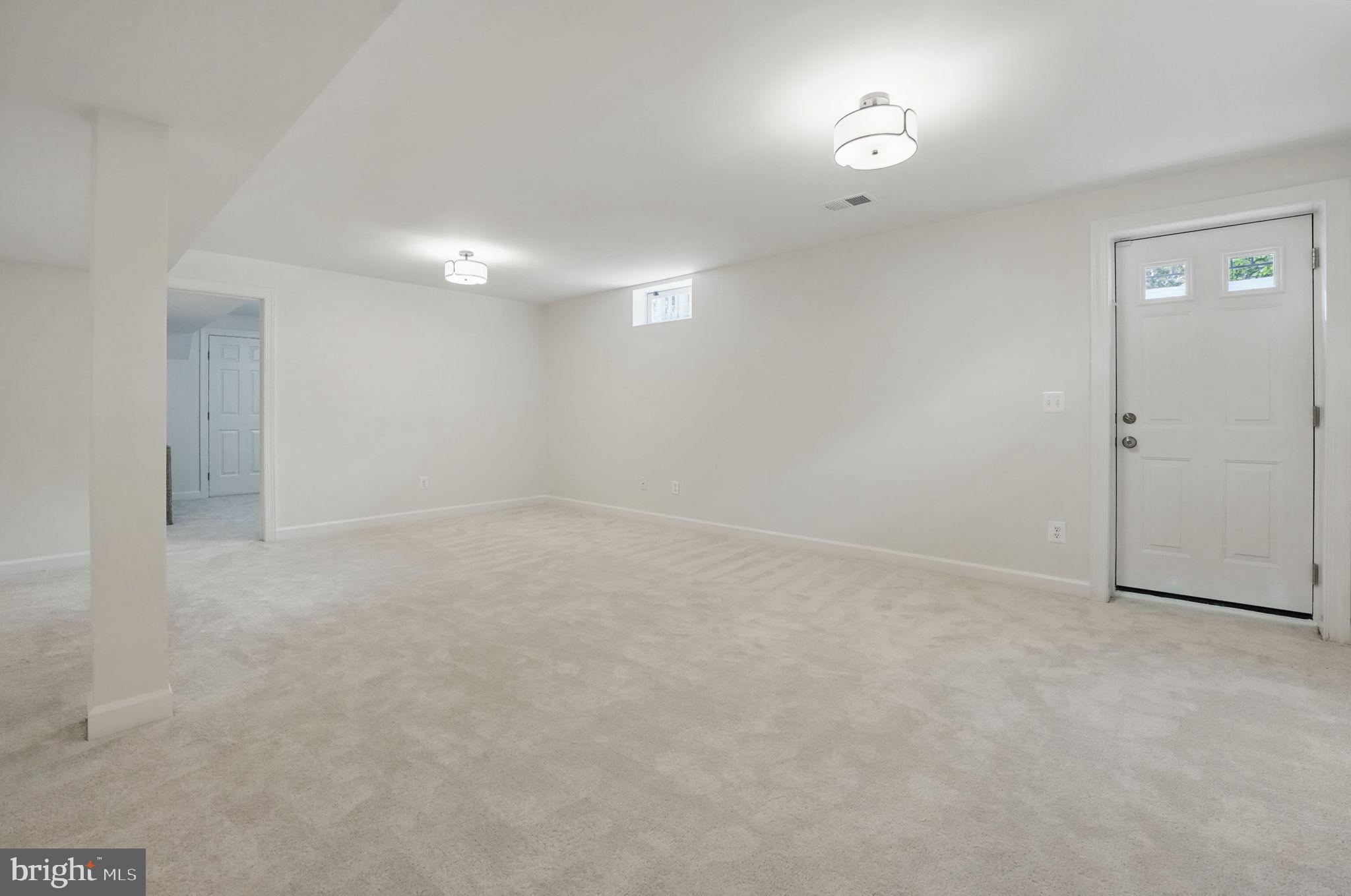 SOUTH RIDING - Residential