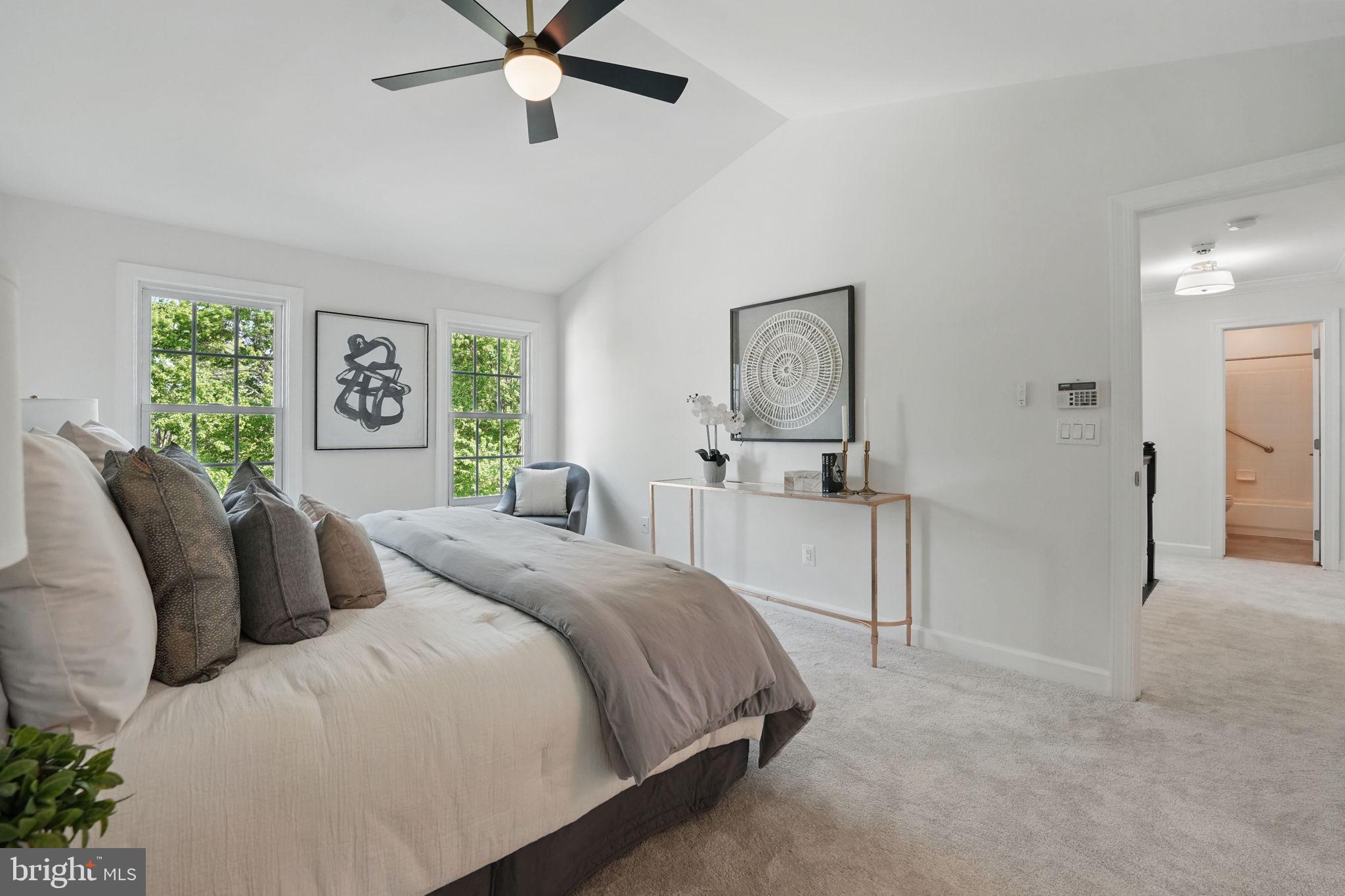 SOUTH RIDING - Residential