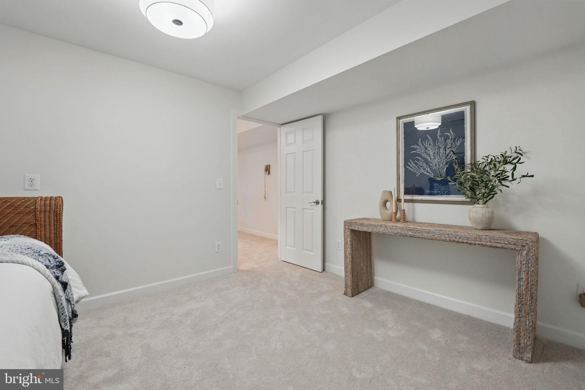 SOUTH RIDING - Residential