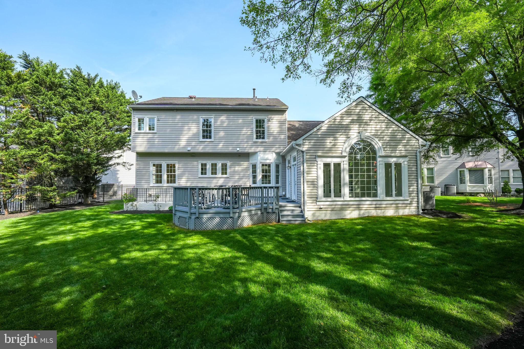 SOUTH RIDING - Residential