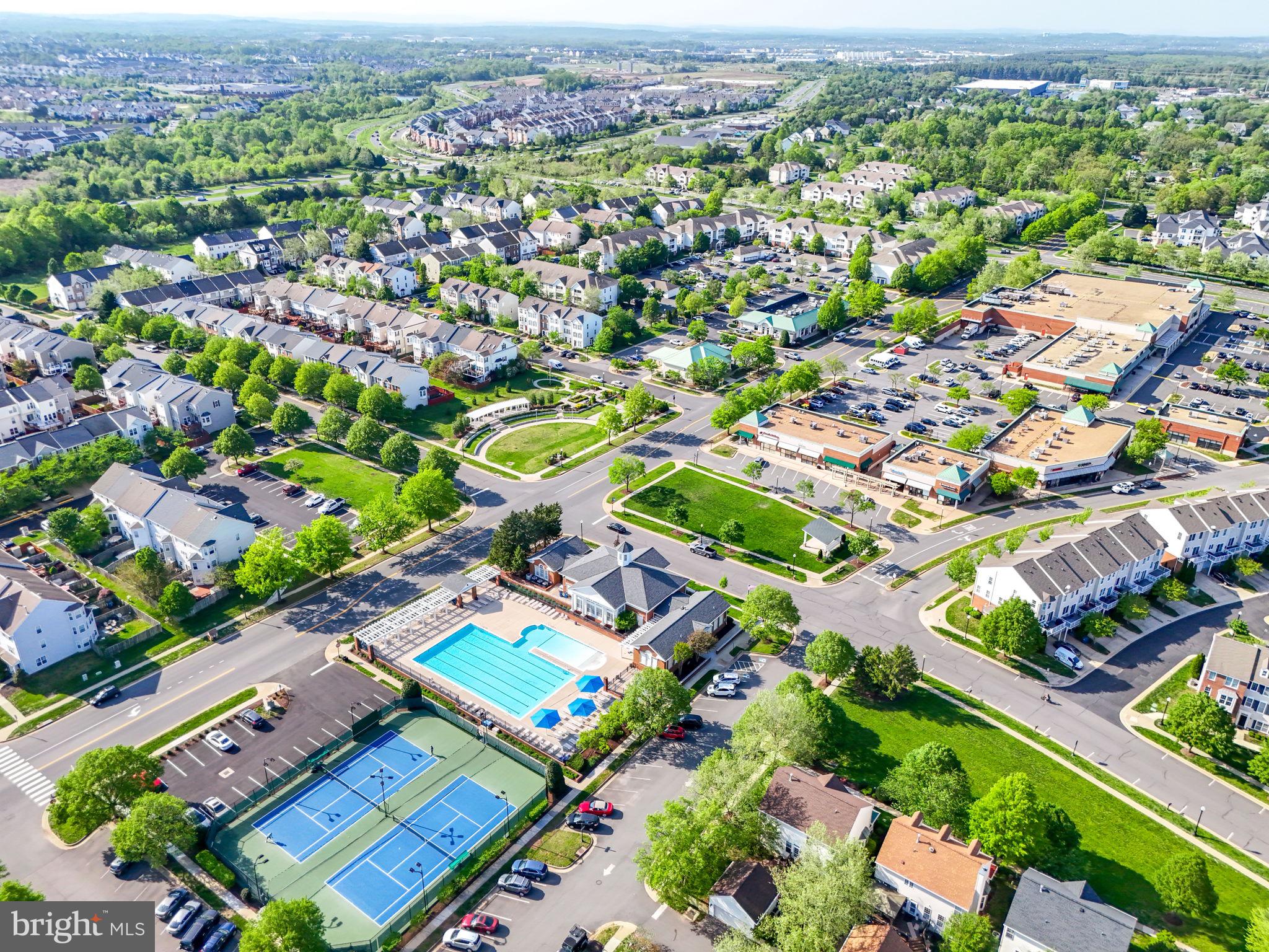 SOUTH RIDING - Residential