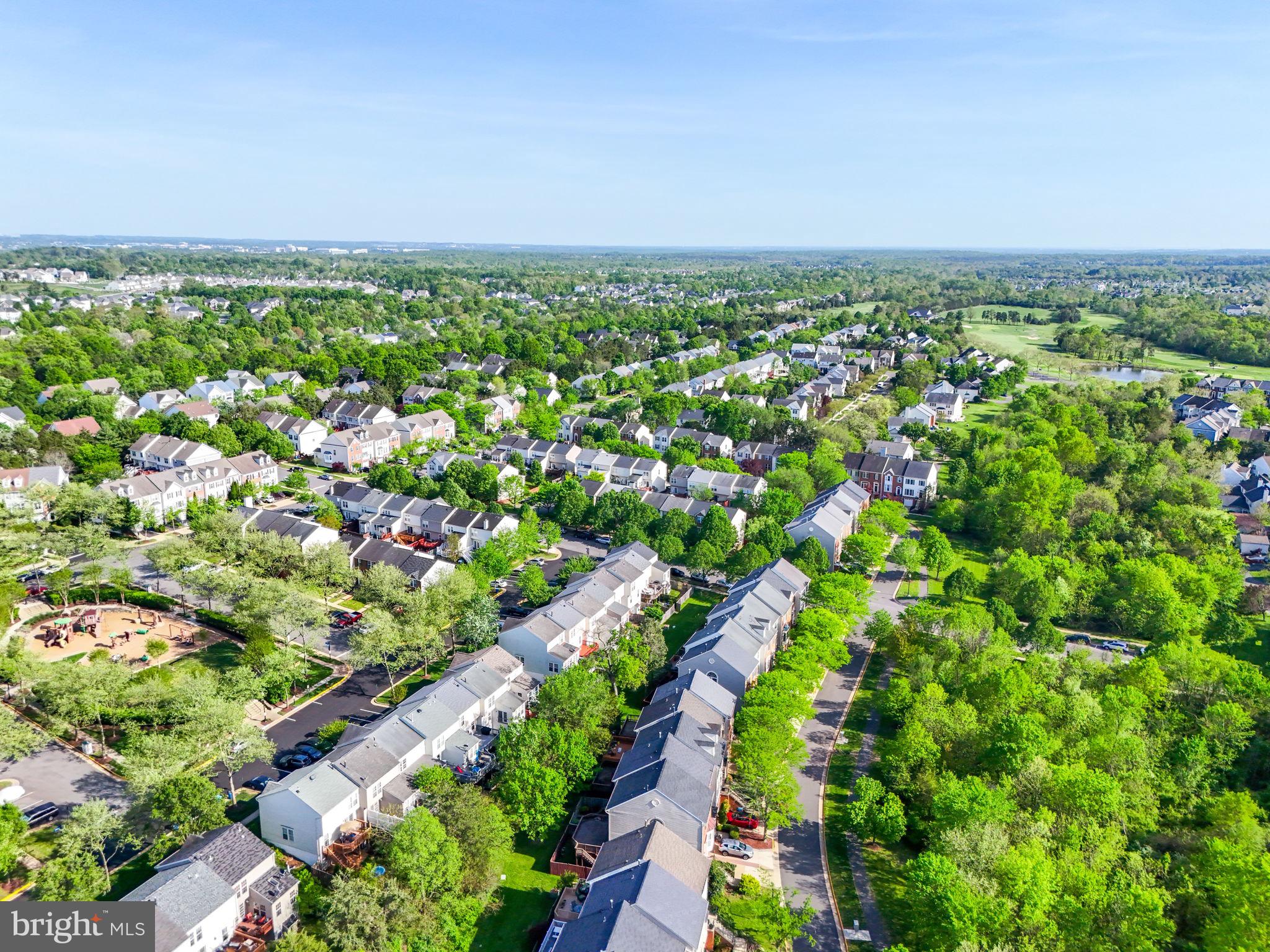 SOUTH RIDING - Residential
