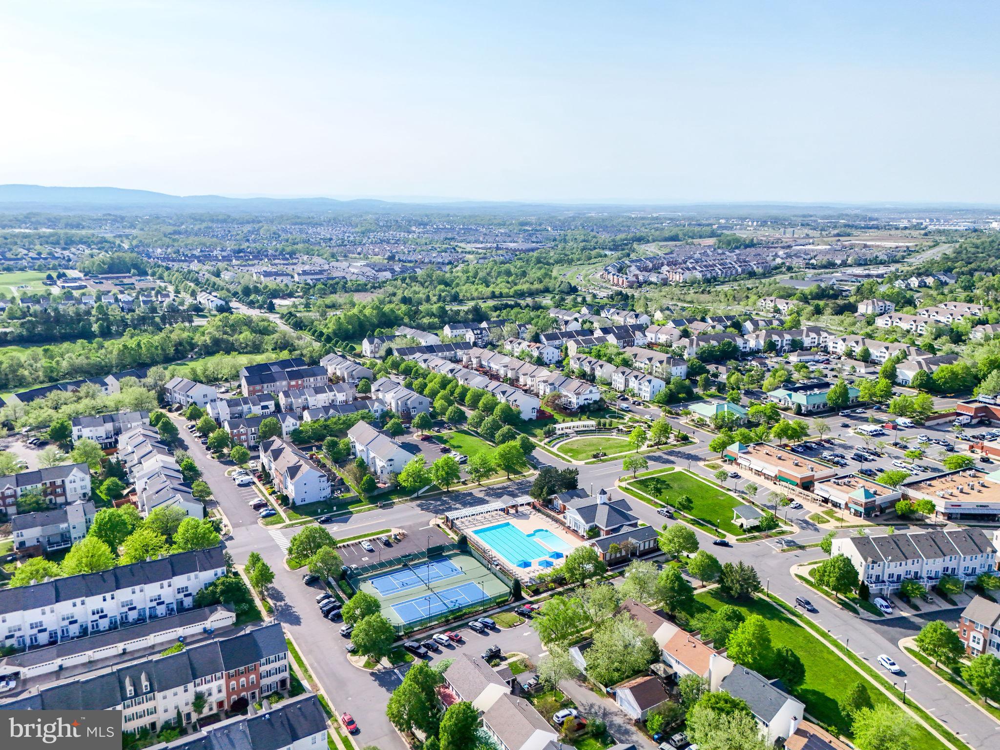 SOUTH RIDING - Residential