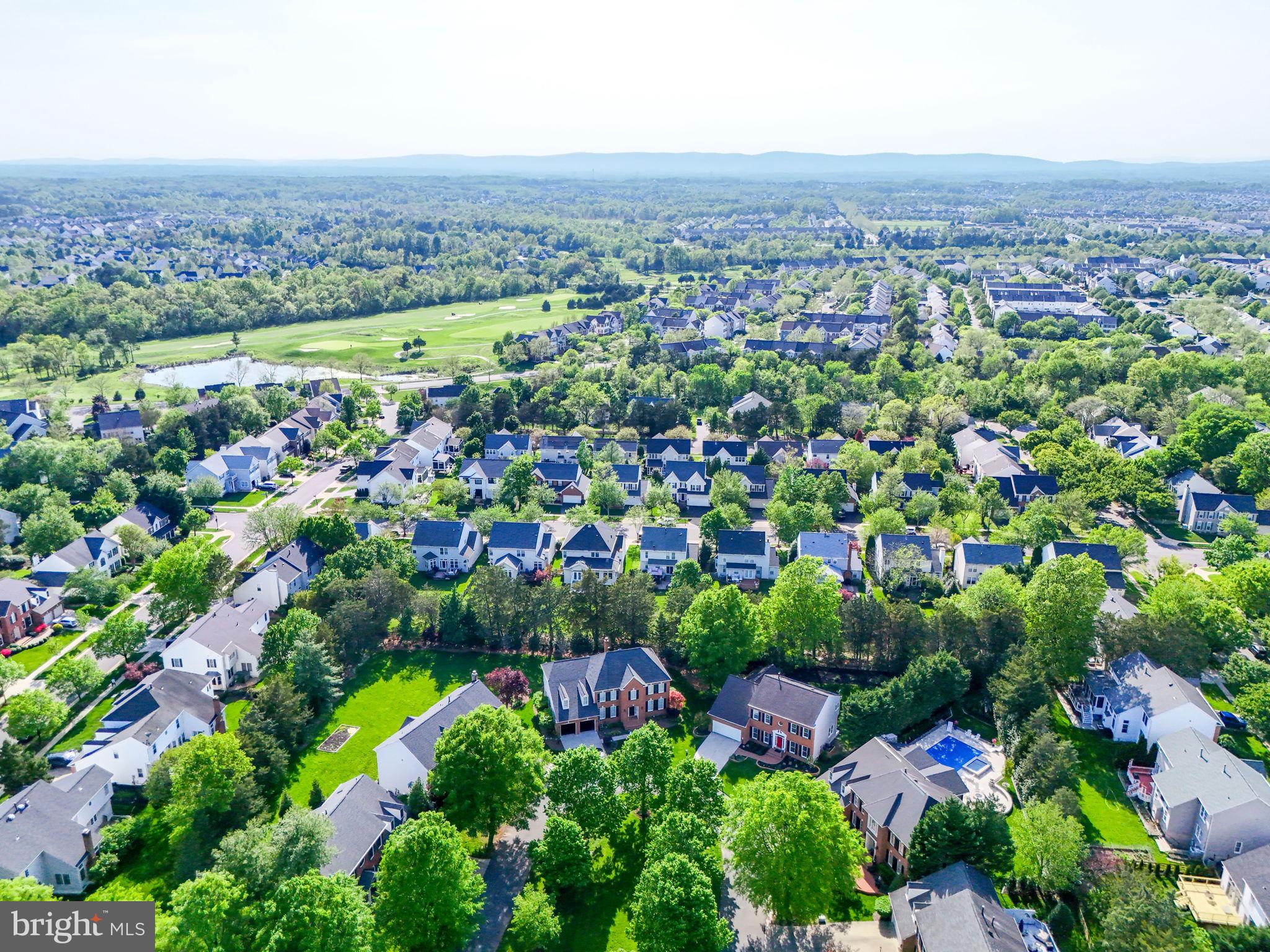 SOUTH RIDING - Residential