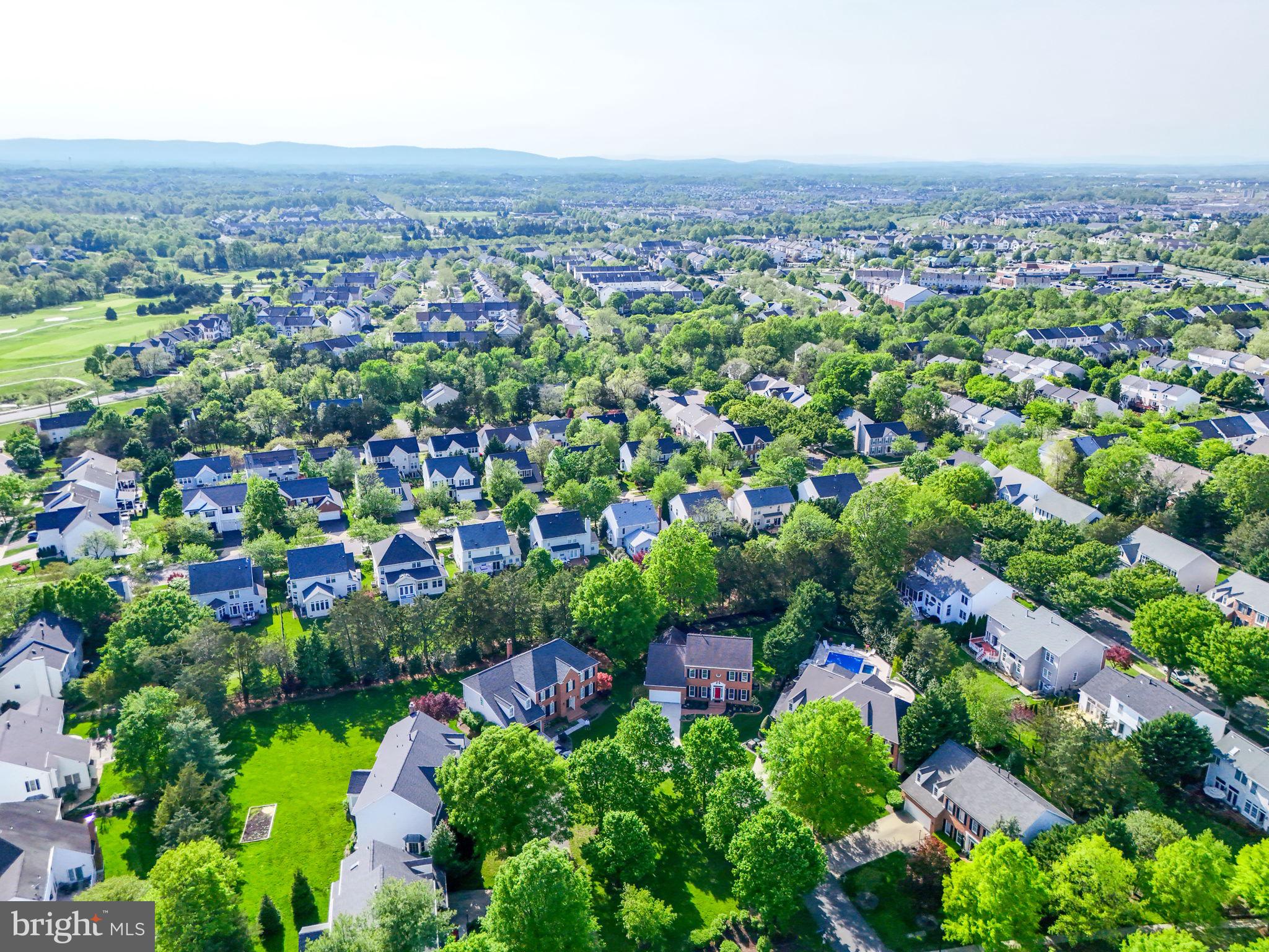 SOUTH RIDING - Residential