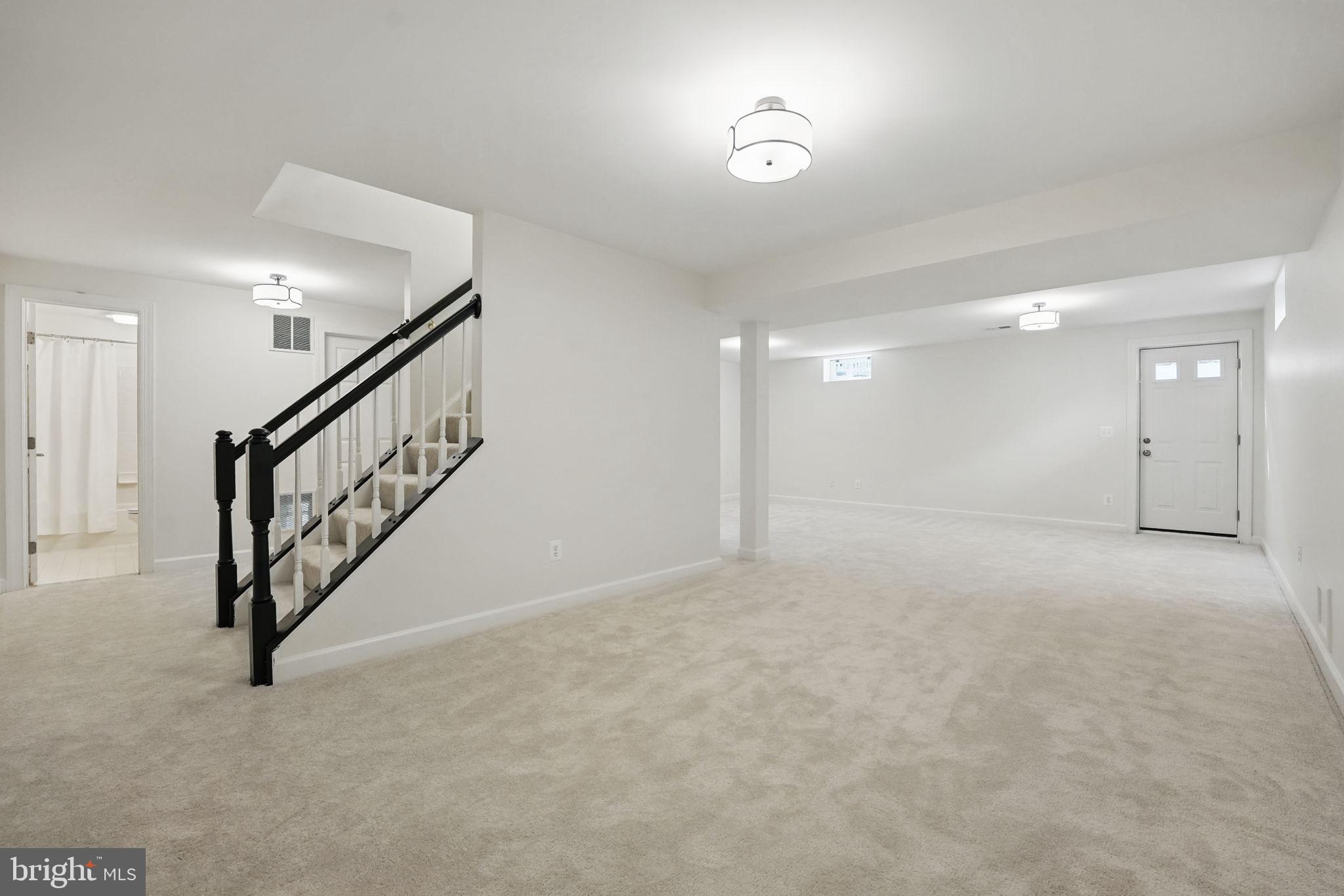 SOUTH RIDING - Residential