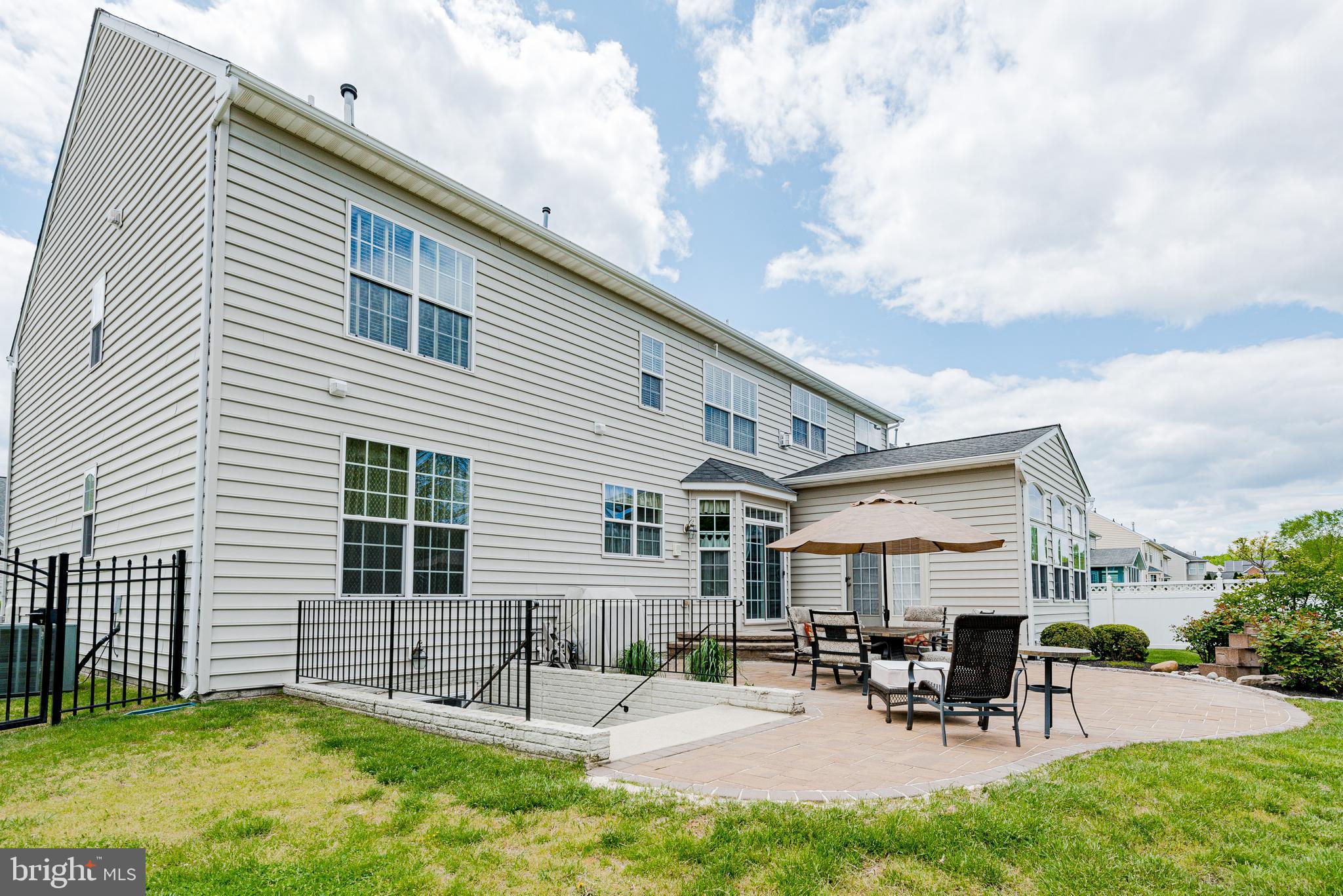 ASHBROOK - Residential