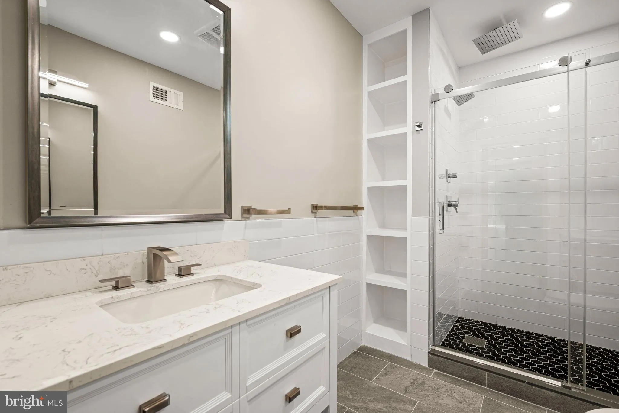 Philadelphia, Pennsylvania 19138, United States, 3 Bedrooms Bedrooms, ,2 BathroomsBathrooms,Residential,Active,191473