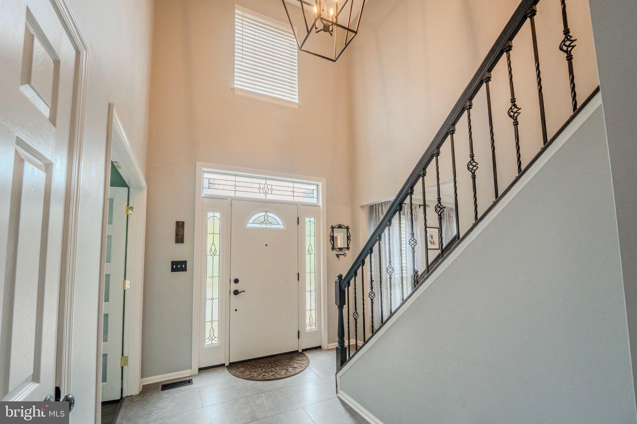 303 OAKCREST MANOR DRIVE NE
