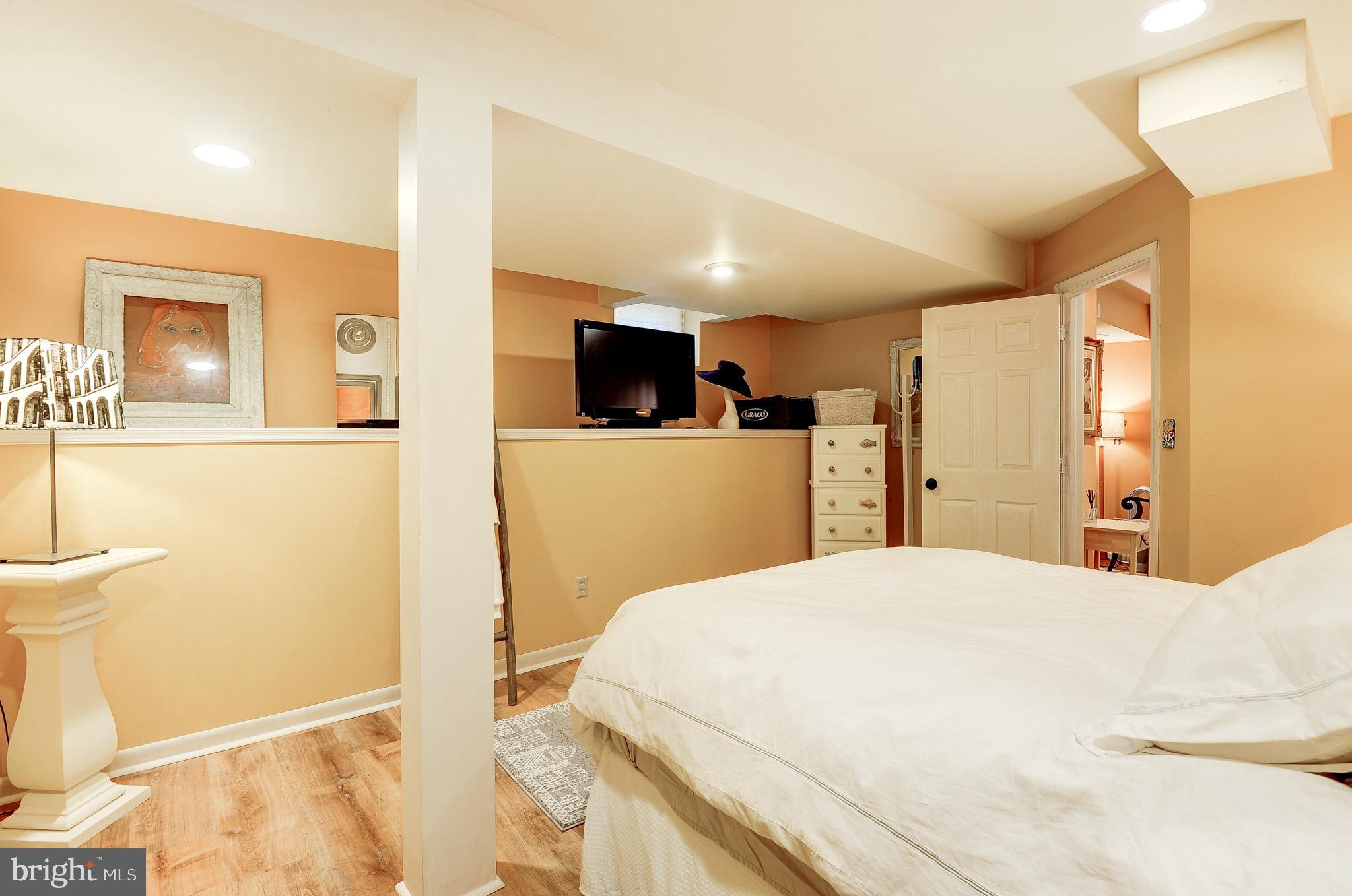 EASTPORT - Residential