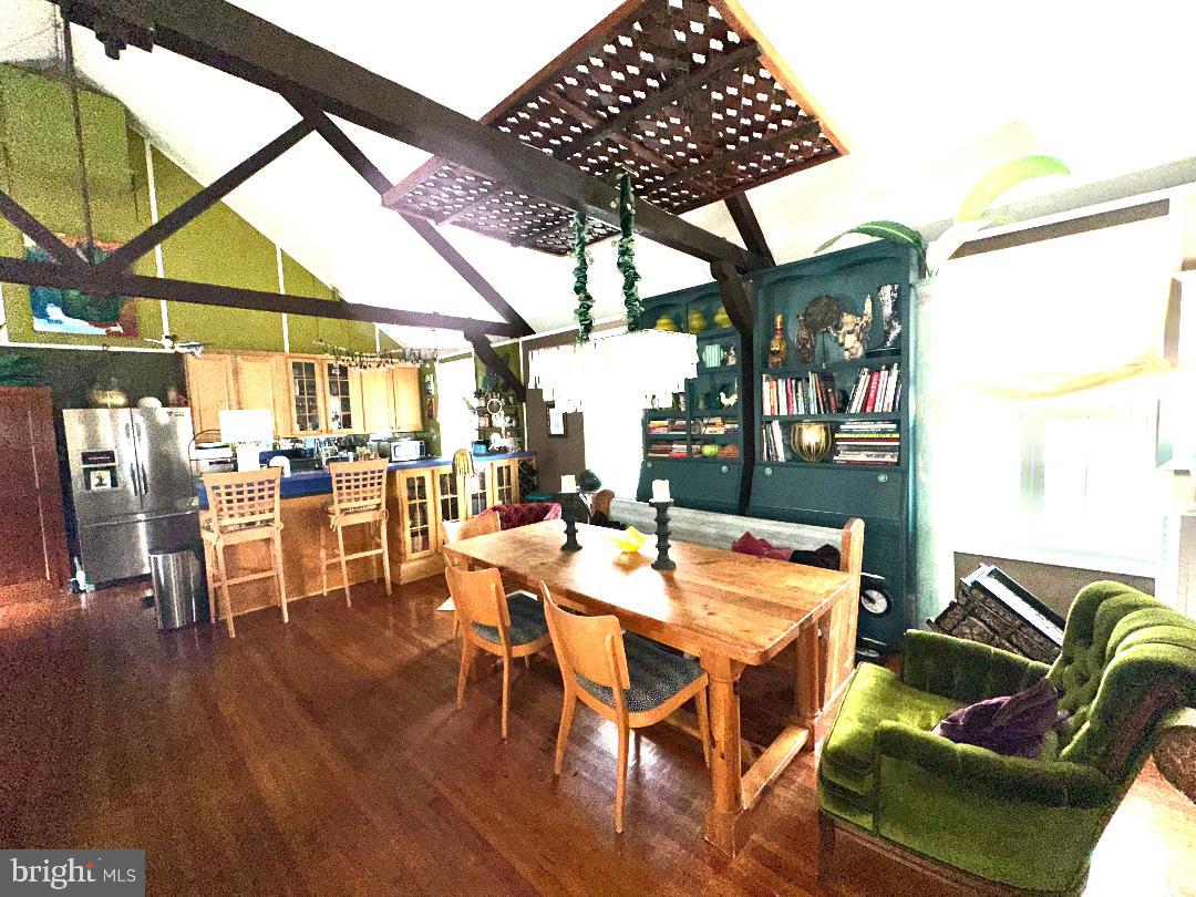 200 CHESAPEAKE AVENUE