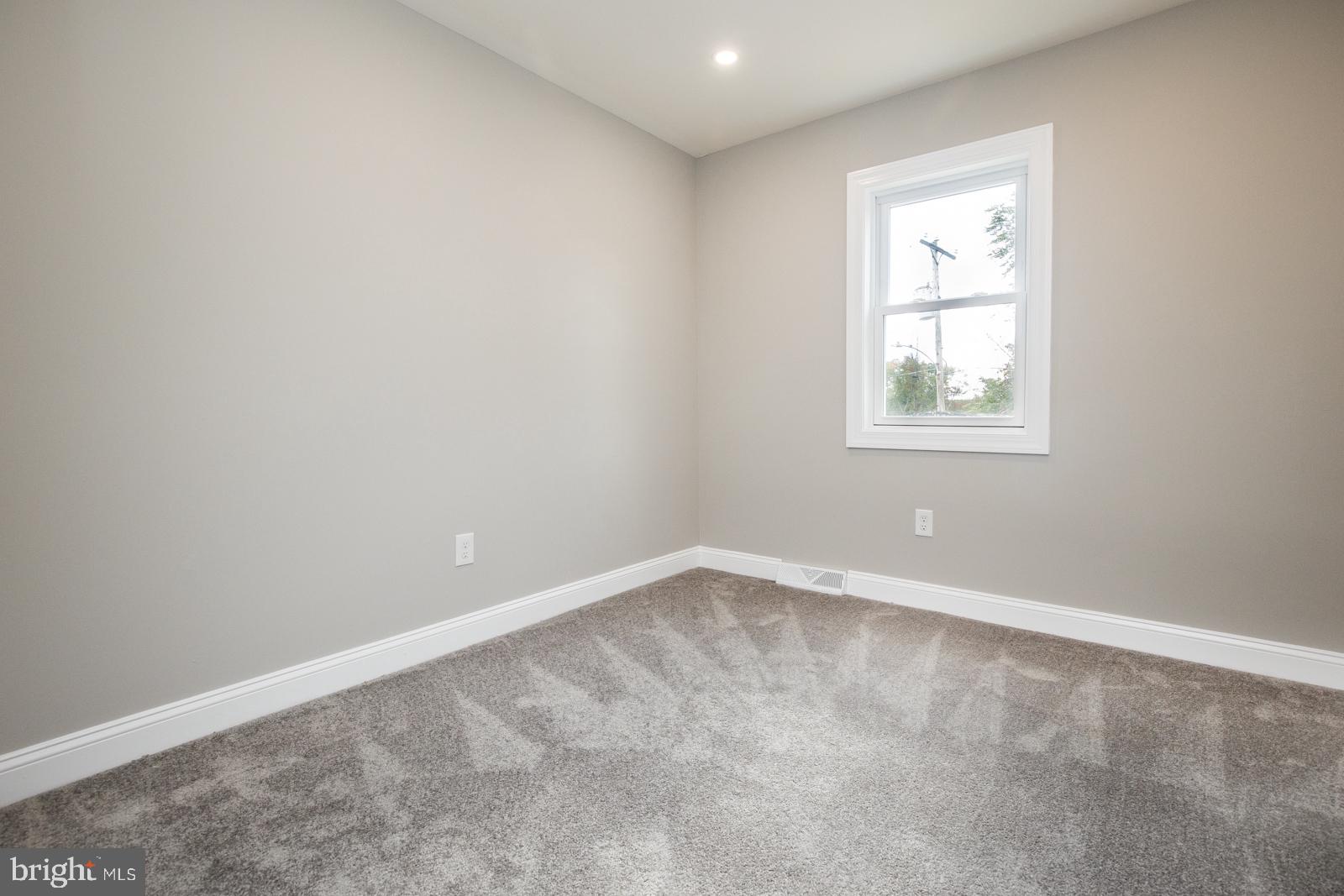 WILLOW GROVE - Residential
