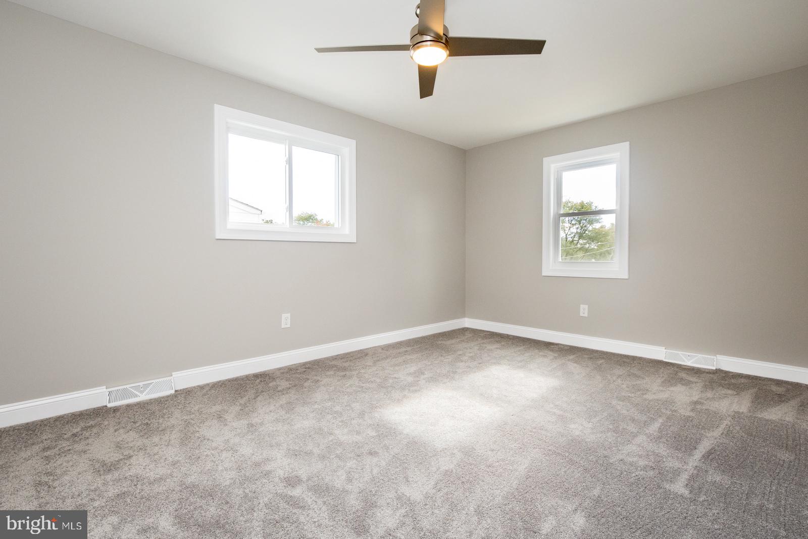 WILLOW GROVE - Residential