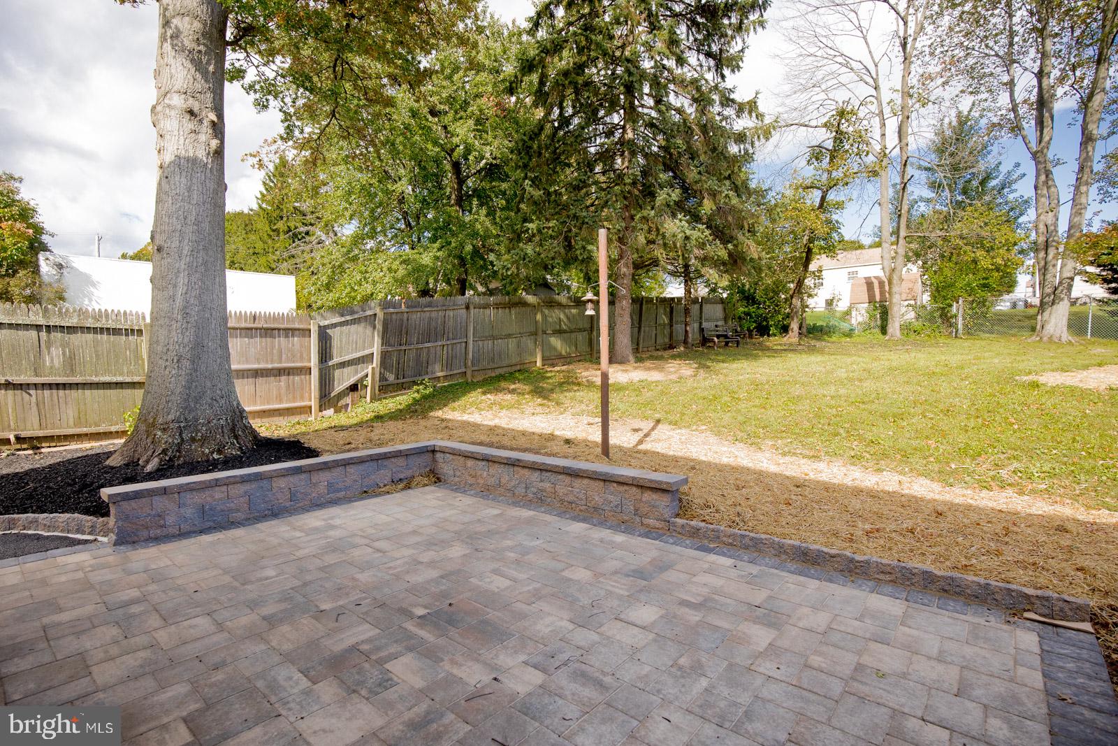 WILLOW GROVE - Residential