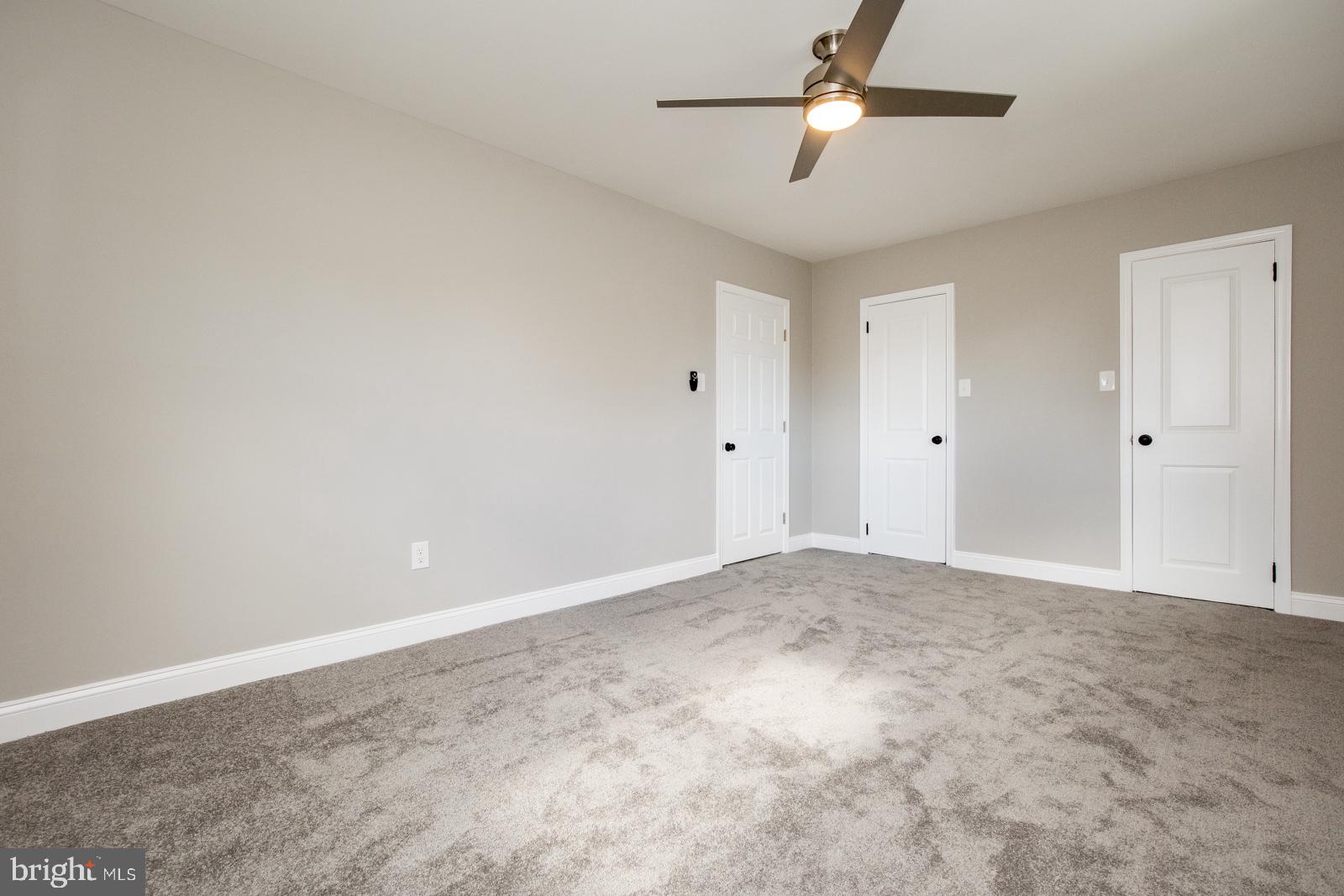 WILLOW GROVE - Residential