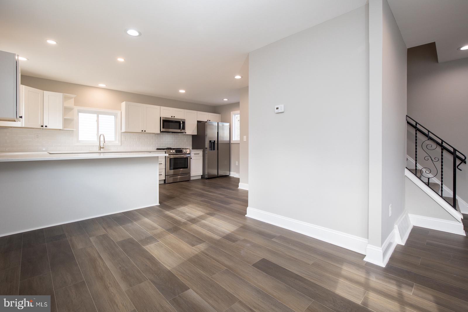 WILLOW GROVE - Residential