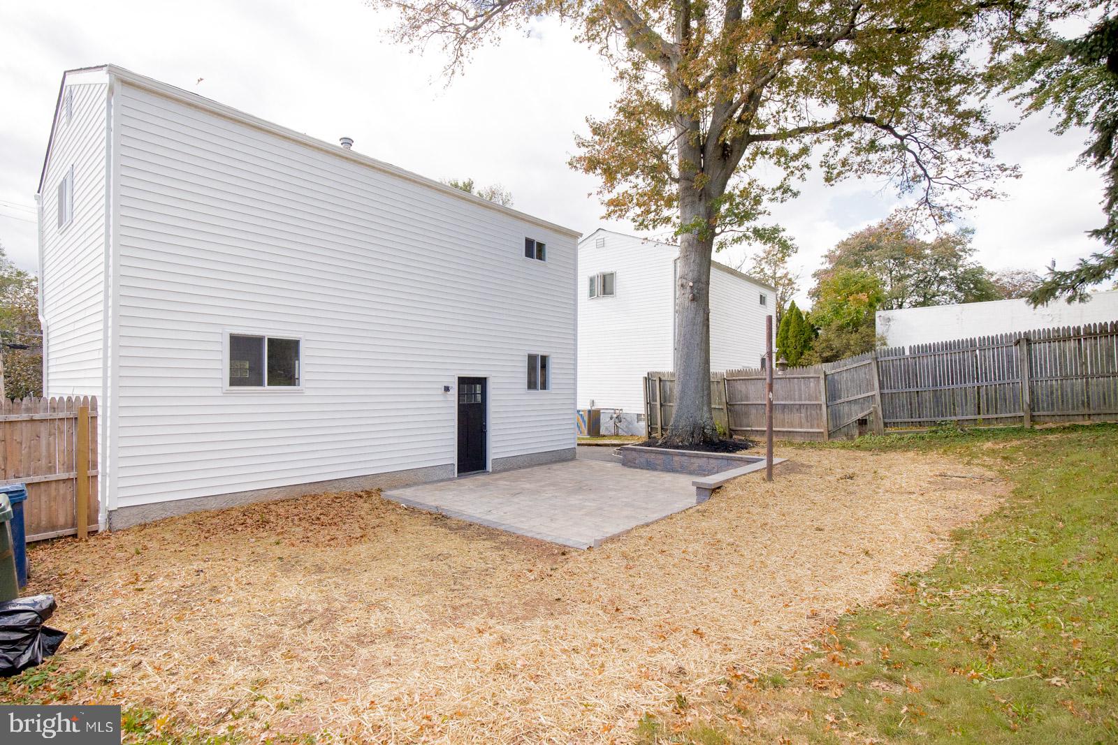 WILLOW GROVE - Residential