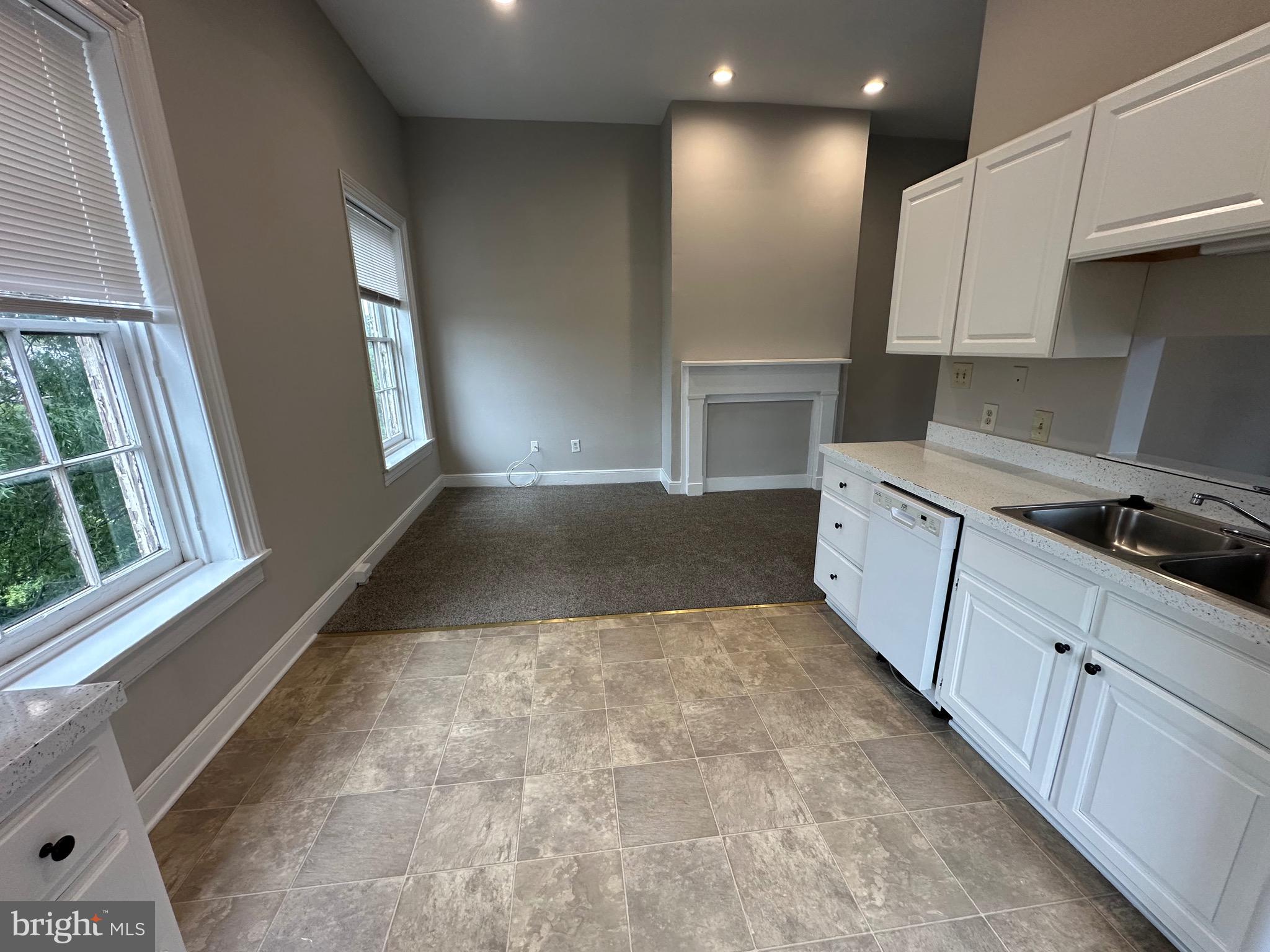 200 HANOVER STREET 3A