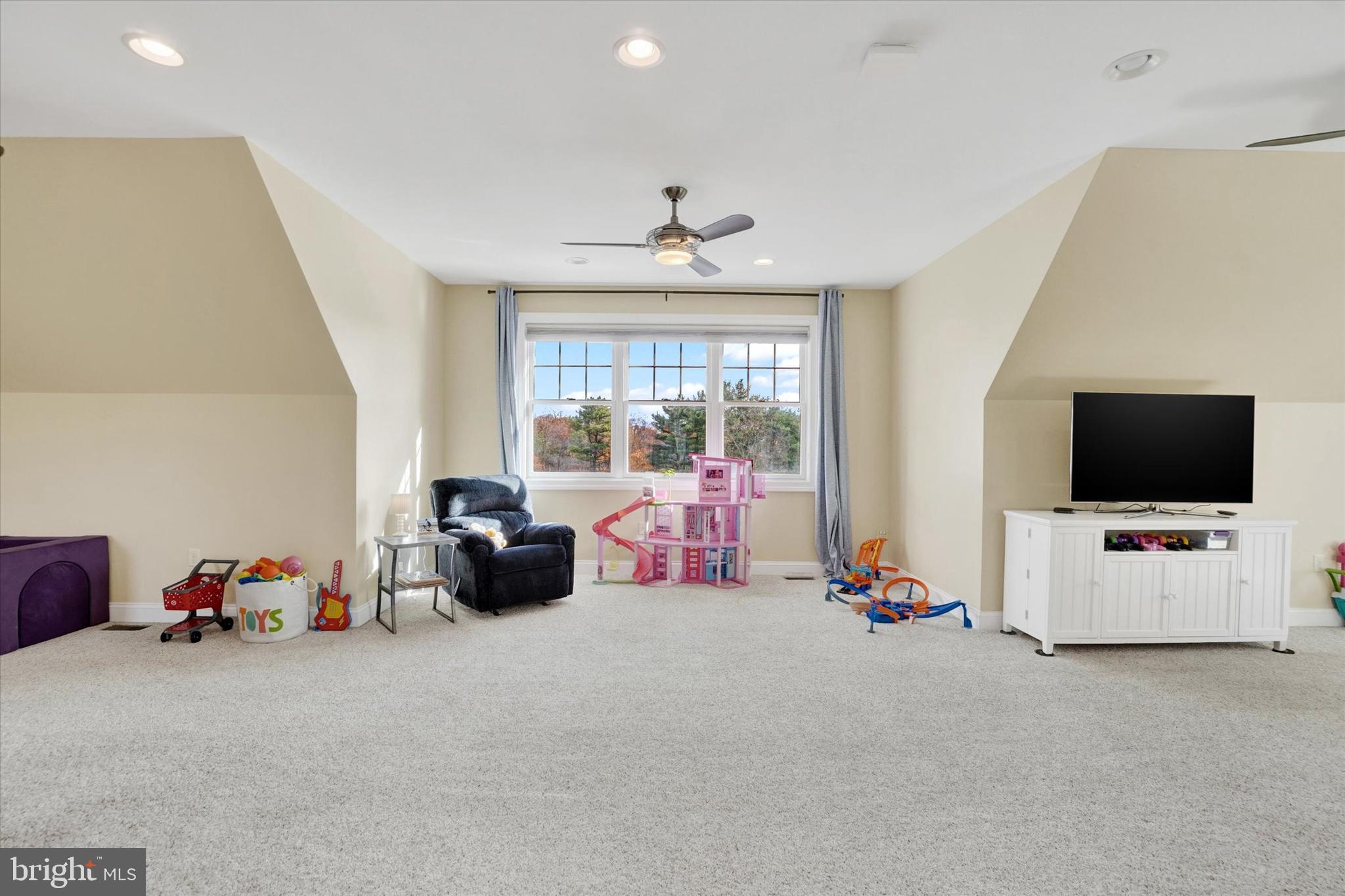 SAGE CREST - Residential