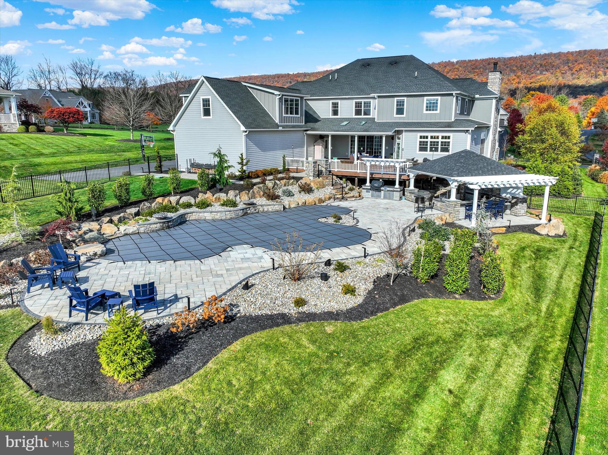 SAGE CREST - Residential