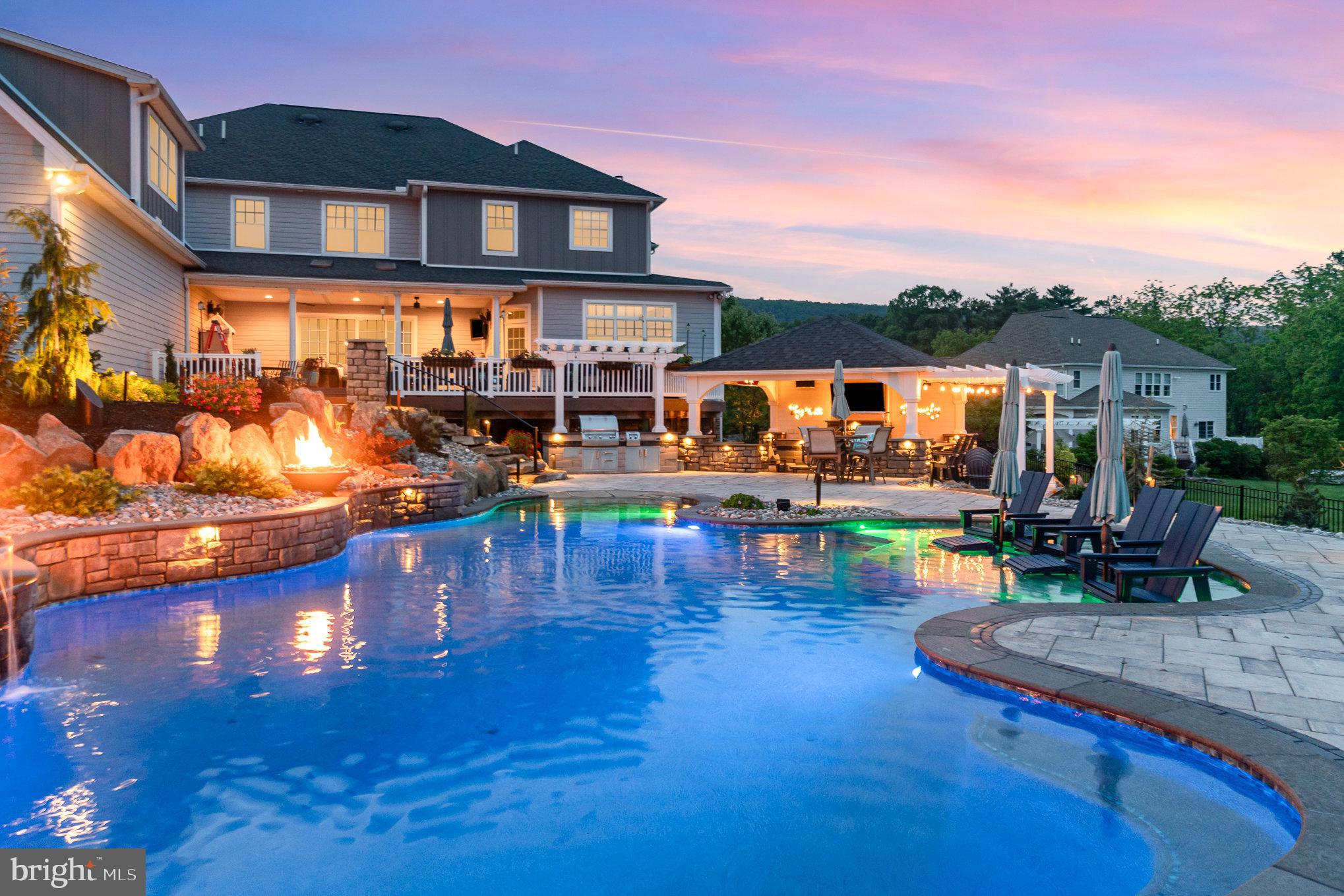 SAGE CREST - Residential