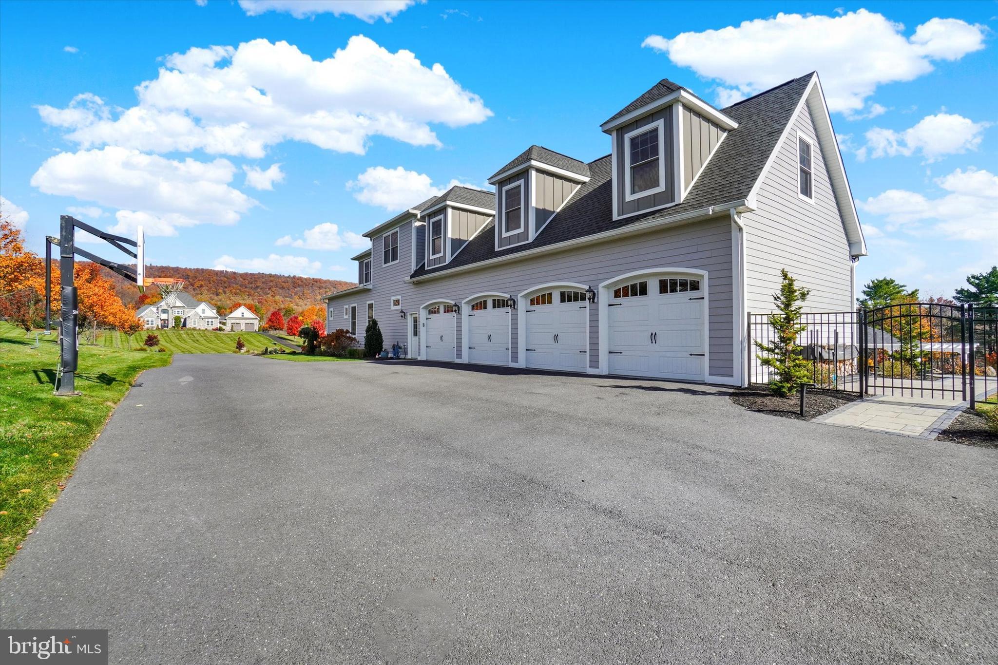 SAGE CREST - Residential