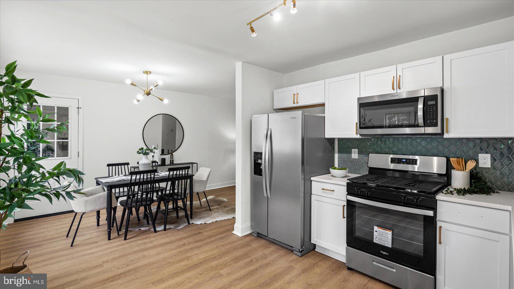 SOUTHGATE - Residential