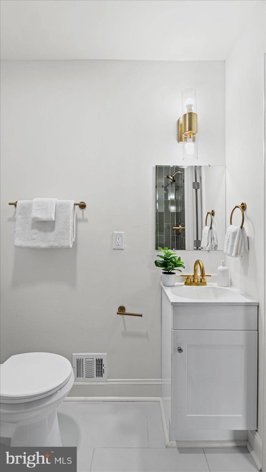 SOUTHGATE - Residential