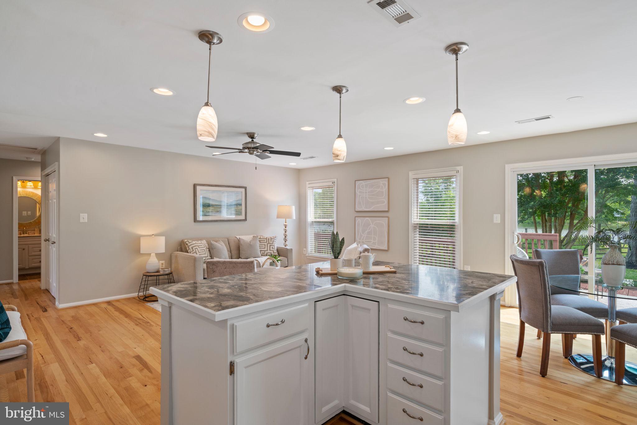 LAKEVIEW ESTATES - Residential