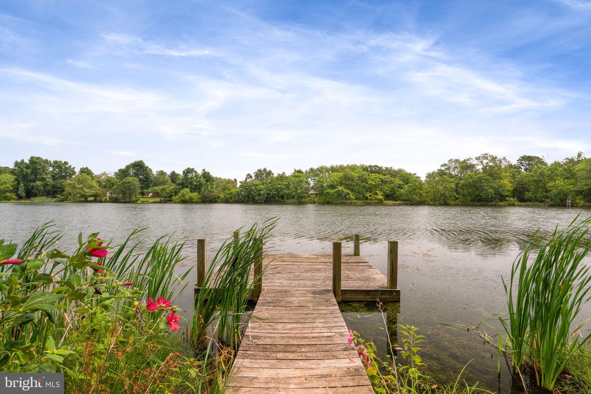 LAKEVIEW ESTATES - Residential